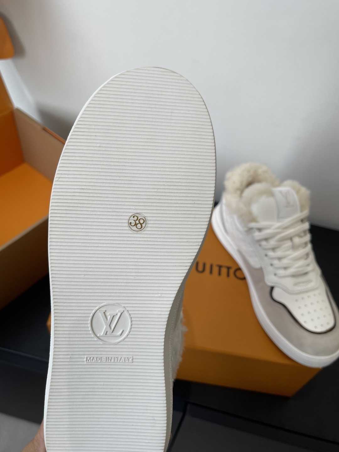 LV 00189 Louis Vuitton White Leather & Shearling Trim Luxury Sneakers