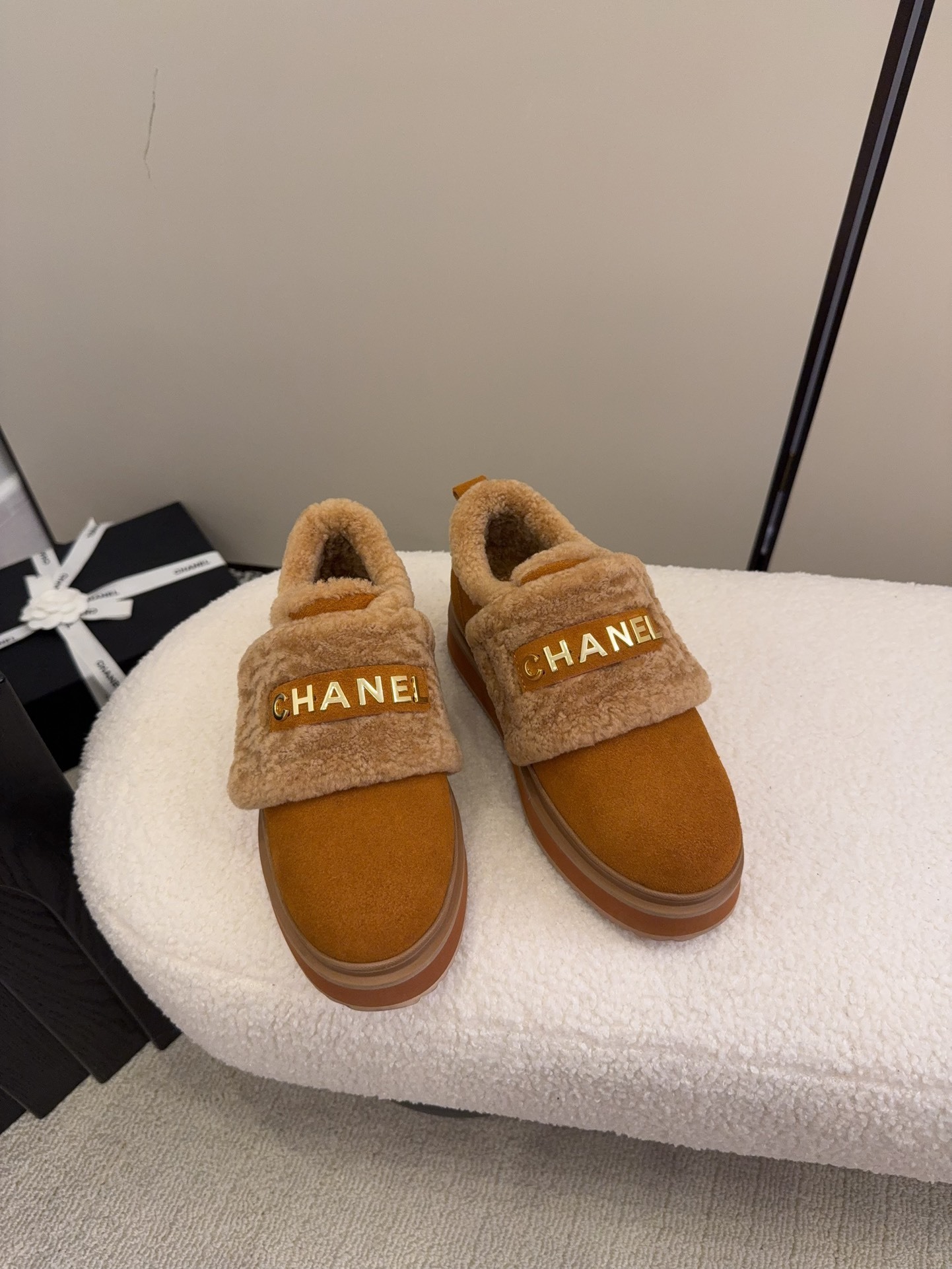 Chanel Luxury Suede Shearling Platform Loafers – Camel Tan
