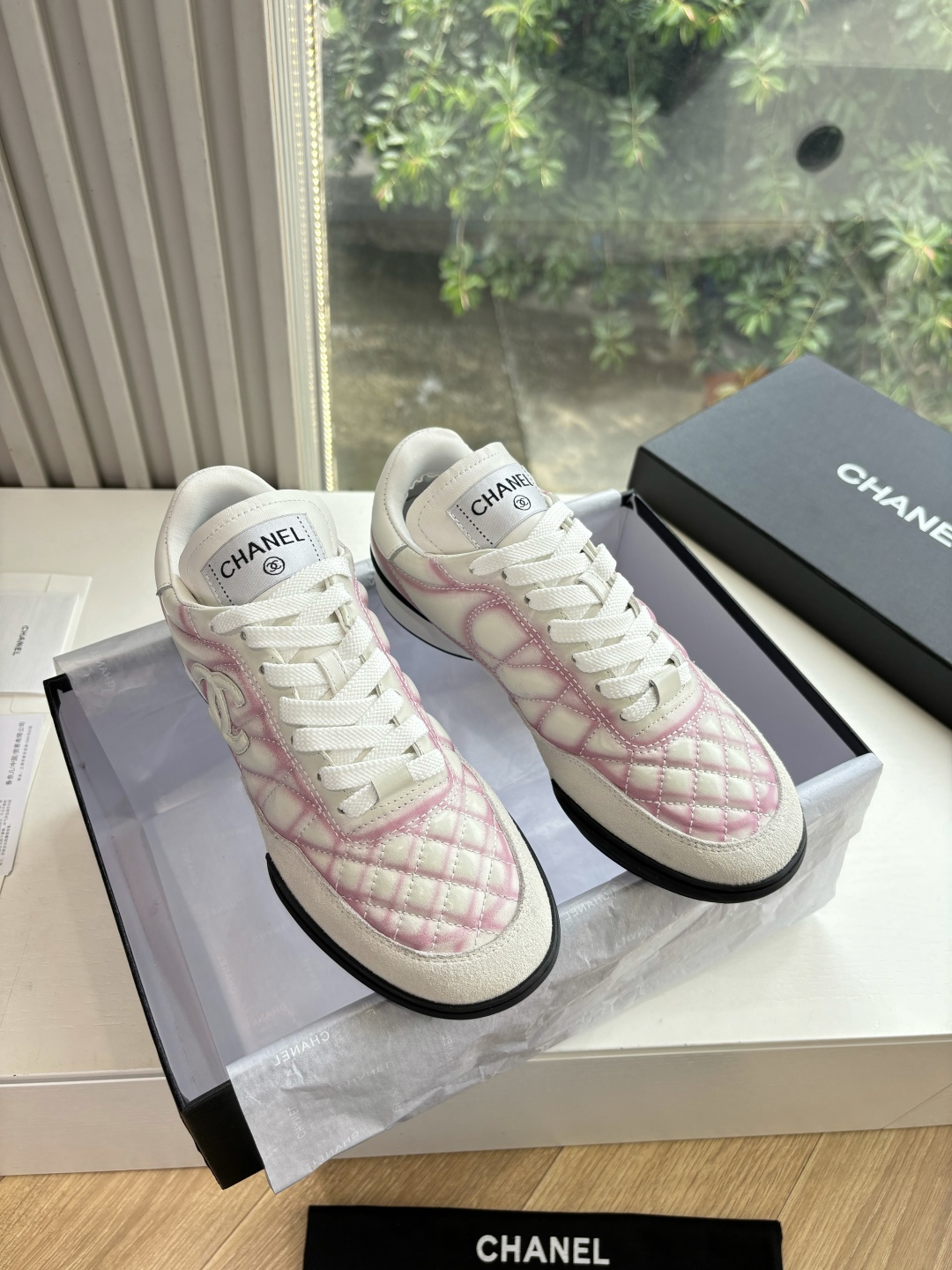 Luxury Chanel Pink Quilted Sneakers – Elegant Women’s Fashion Shoes