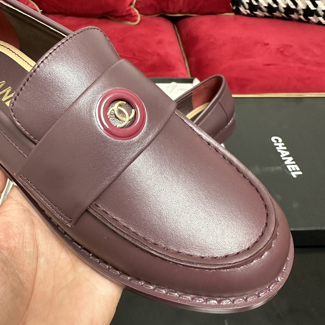 Authentic burgundy Chanel leather loafers with gold CC logo hardware presented in their original designer box - Hình 6