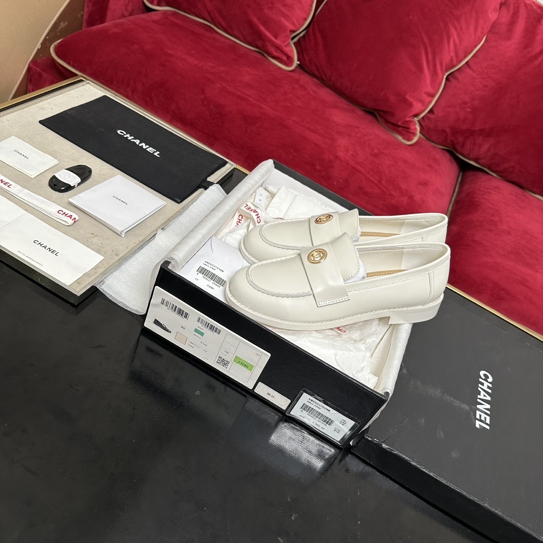 Chanel White Calfskin Loafers with Gold CC Logo Hardware