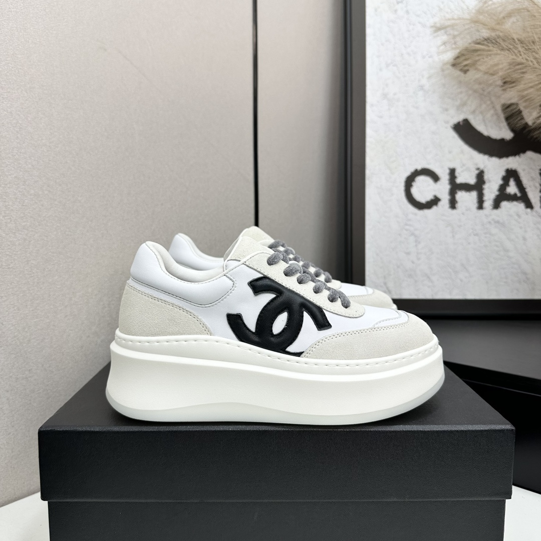 Chanel White Platform Sneakers with Black CC Logo – Luxury Footwear