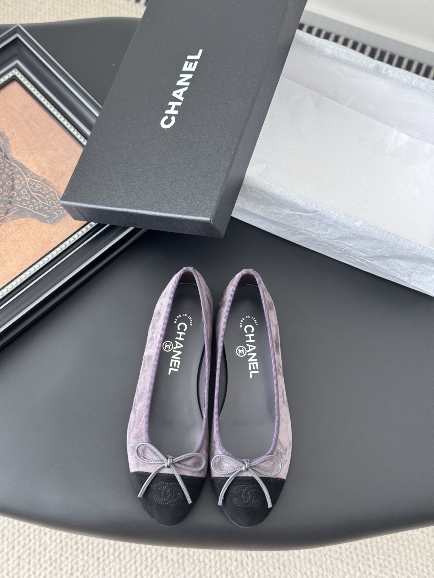 Chanel Suede Ballet Flats – Elegant Lavender & Black Two-Tone