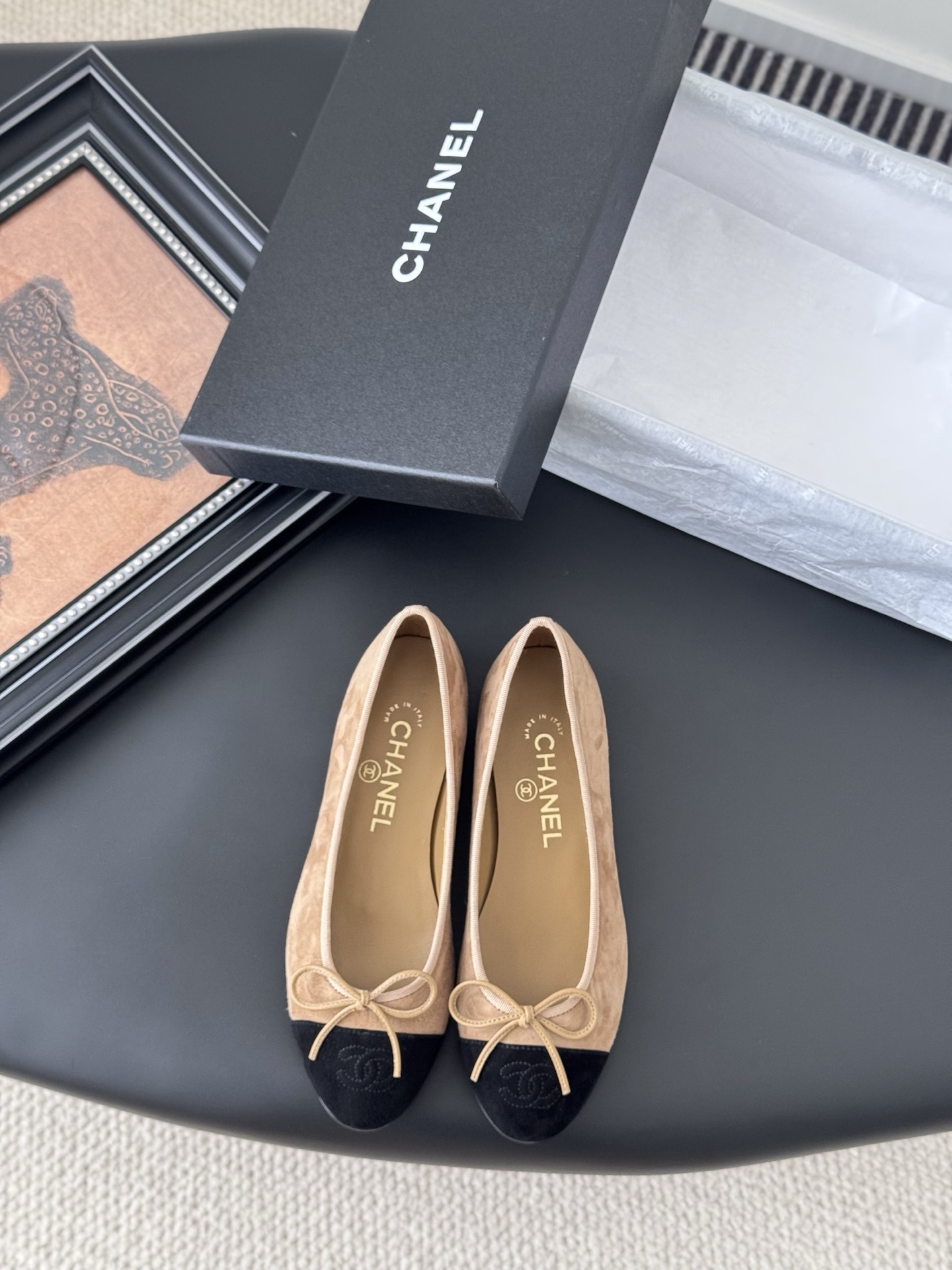 Chanel Two-Tone Suede Ballerina Flats – Classic Beige & Black