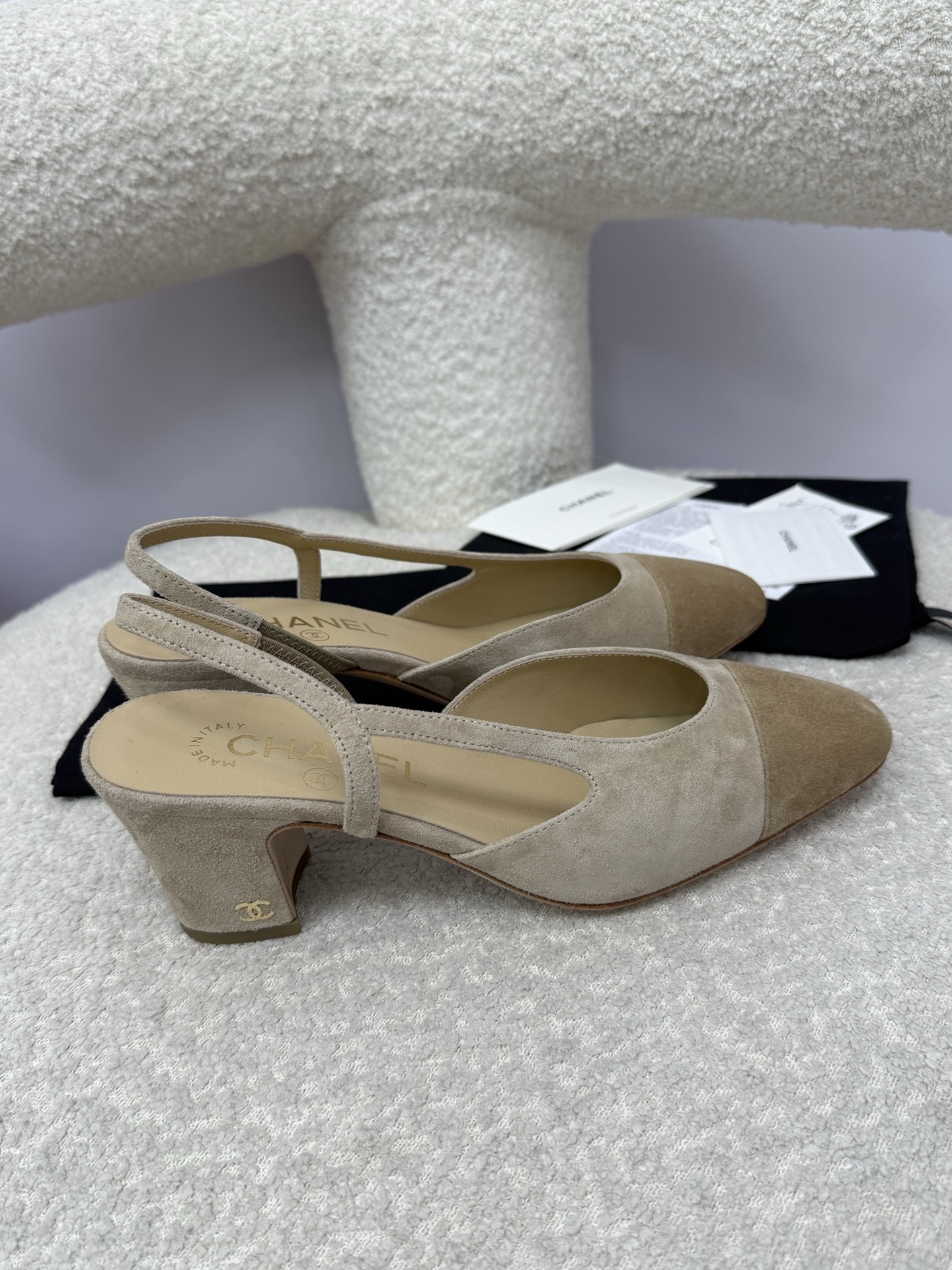 Luxury Chanel beige and tan suede slingback pumps with block heels and signature cap toe design - Hình 8