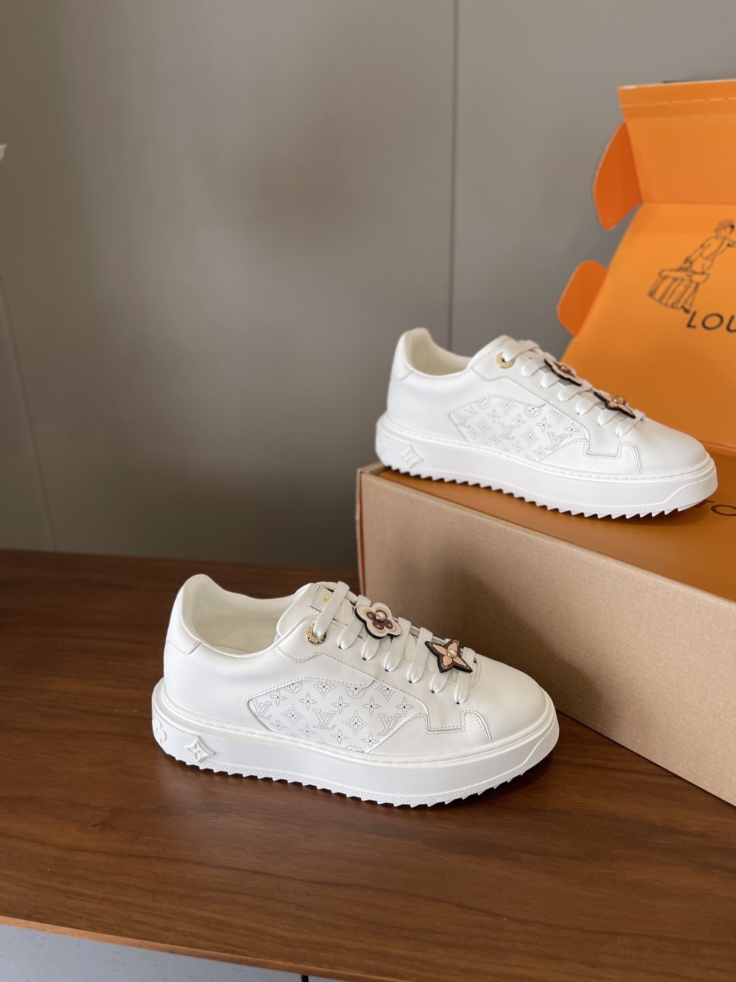 Louis Vuitton Time Out White Leather Sneakers with Monogram Charms