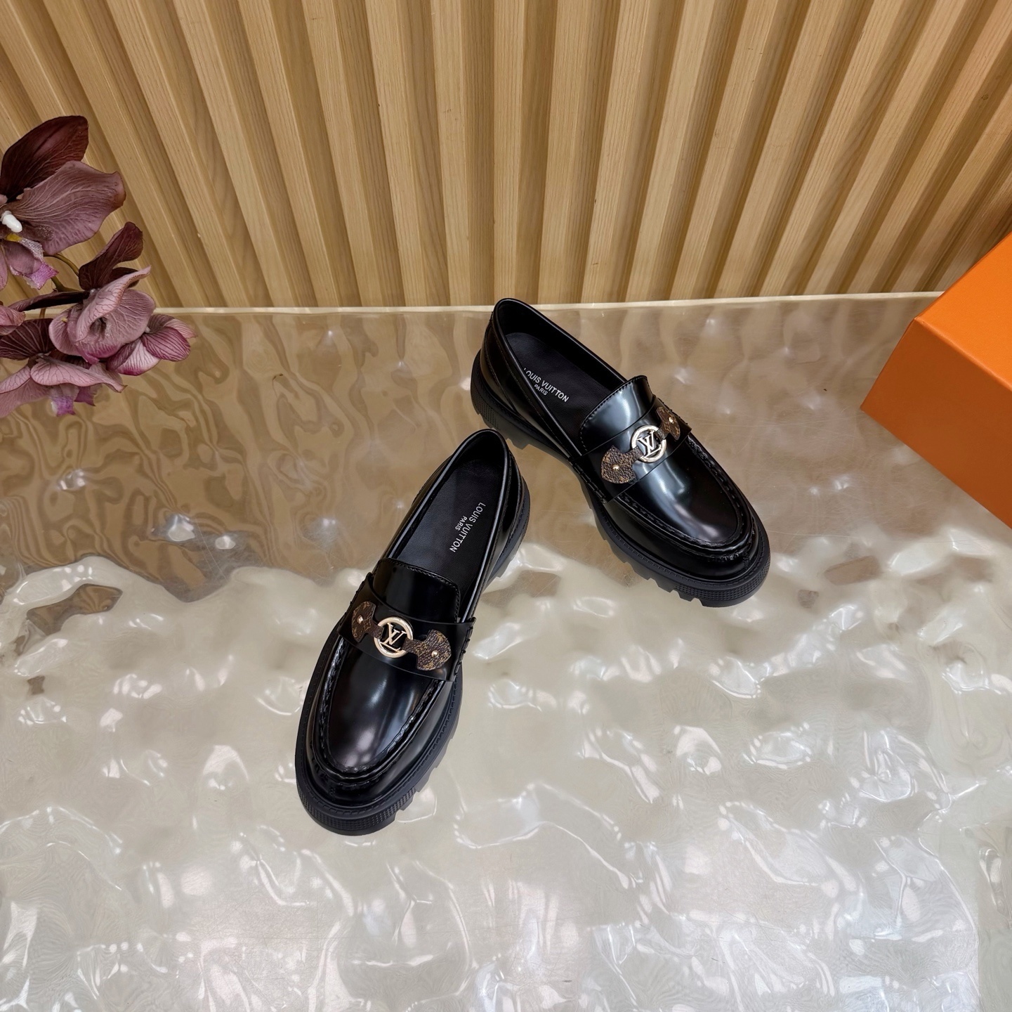 Elegant Women's Black Patent Leather Platform Loafers