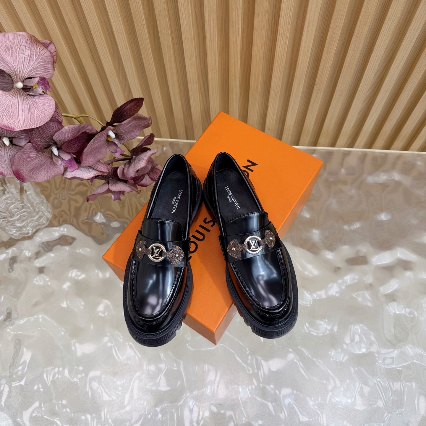 Elegant Women's Black Patent Leather Platform Loafers