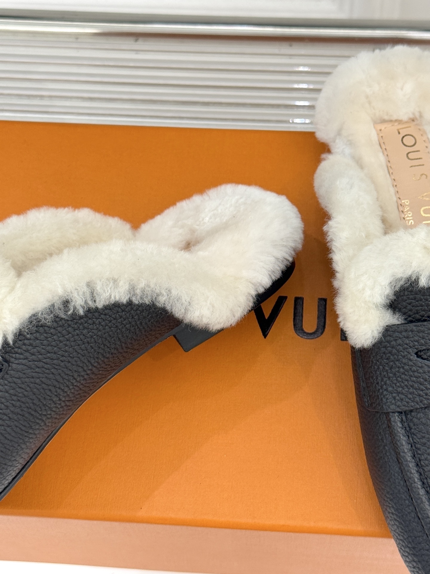 Luxury Women's Black Grain Leather Mules with Shearling Lining