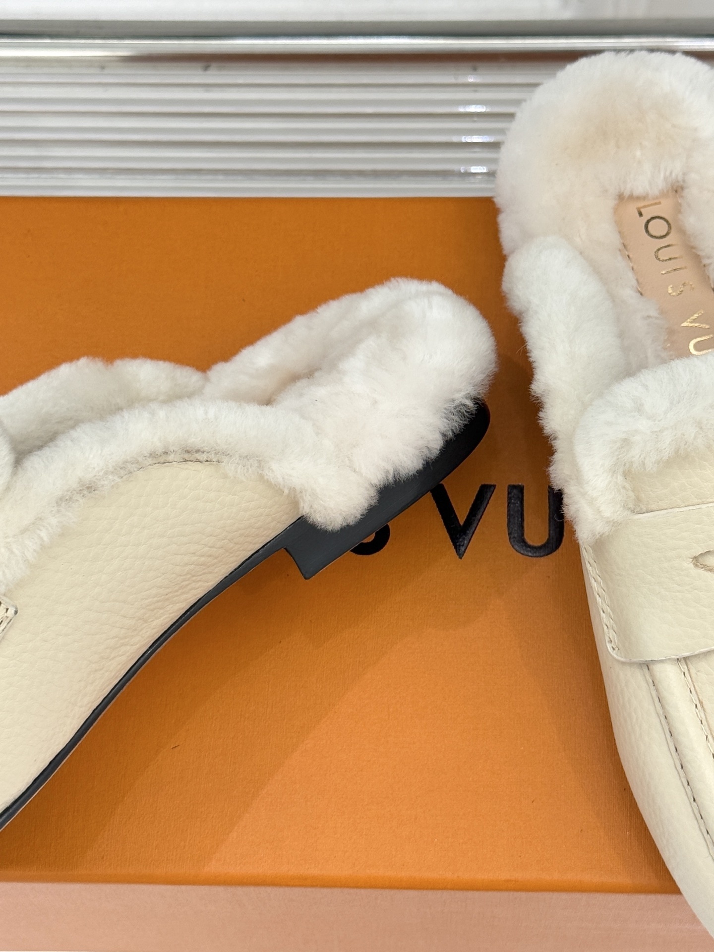 Luxury Women's Fur-Lined Leather Mules - Cream Slip-On Loafers