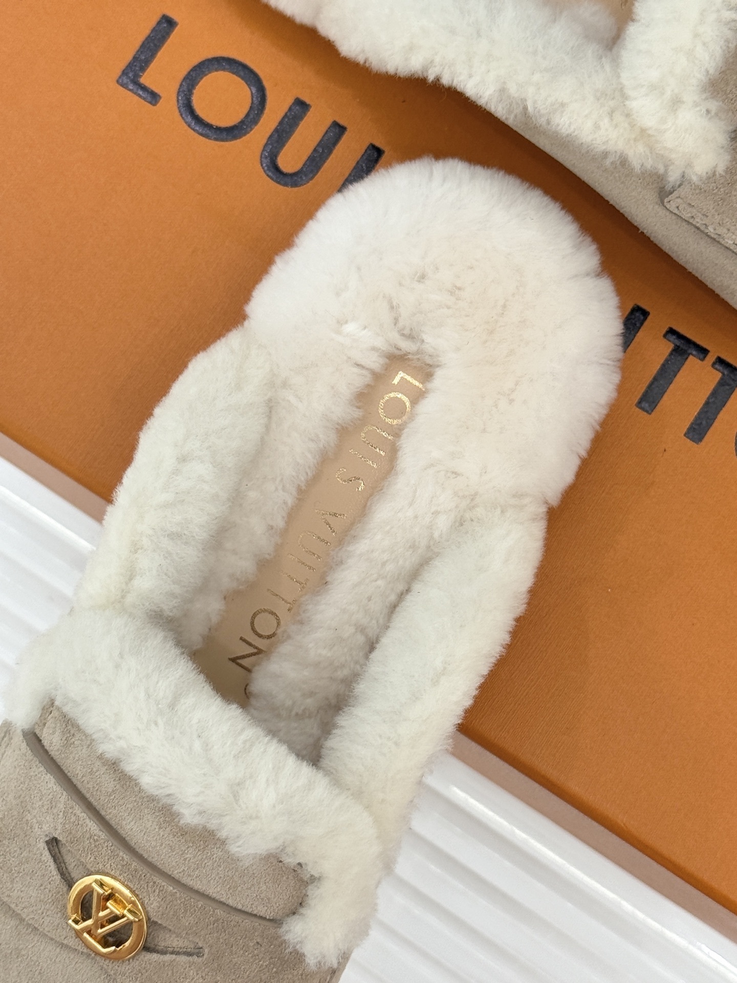 Luxury Women's Beige Suede Fur Loafers - LV Shearling Mules