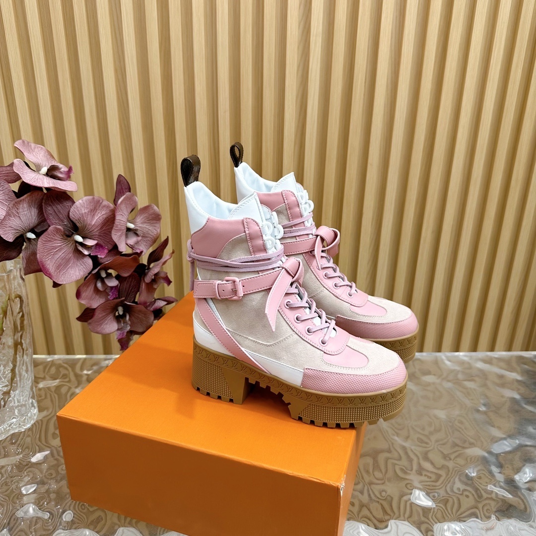 Women’s Luxury Pink & White Platform Combat Boots – Stylish Booties