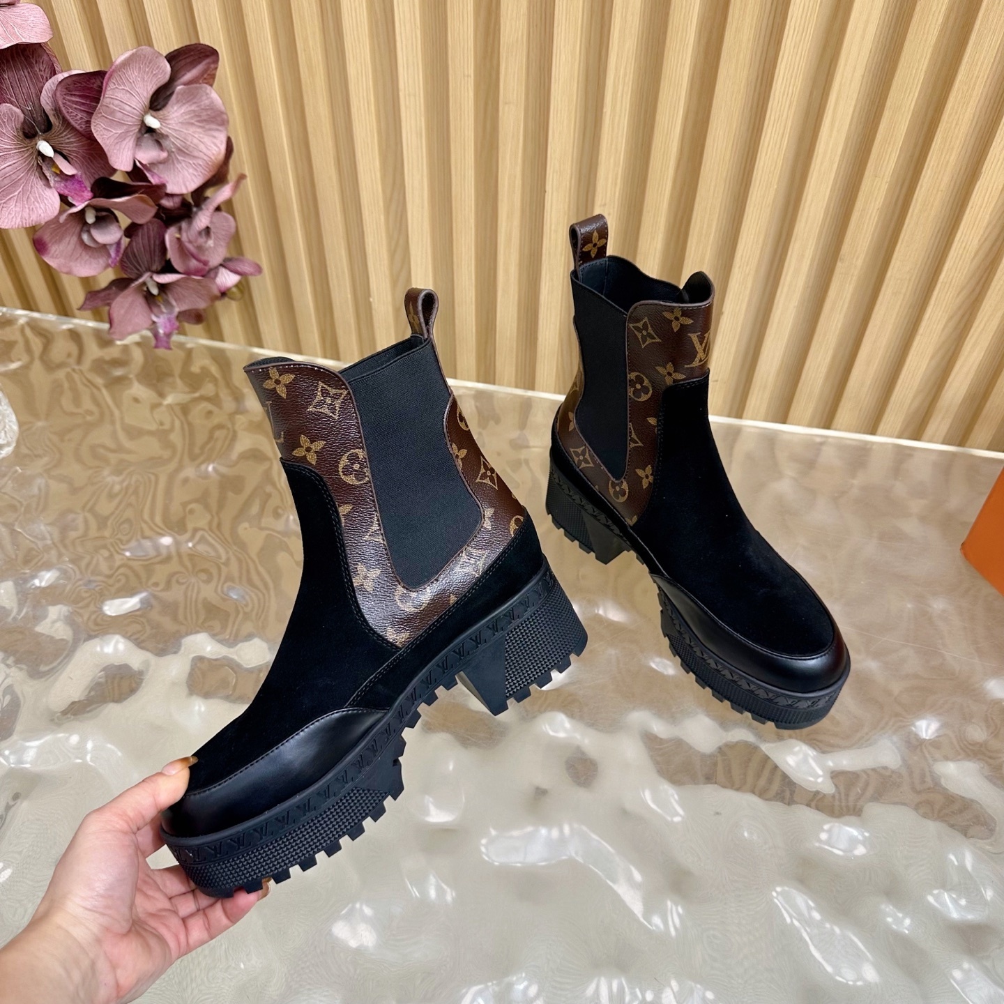 Luxury Women's Monogram Suede Platform Chelsea Boots