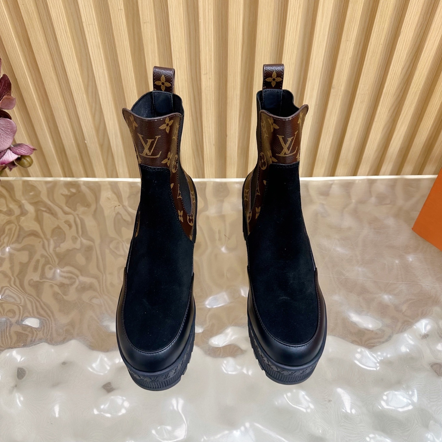 Luxury Women's Monogram Suede Platform Chelsea Boots