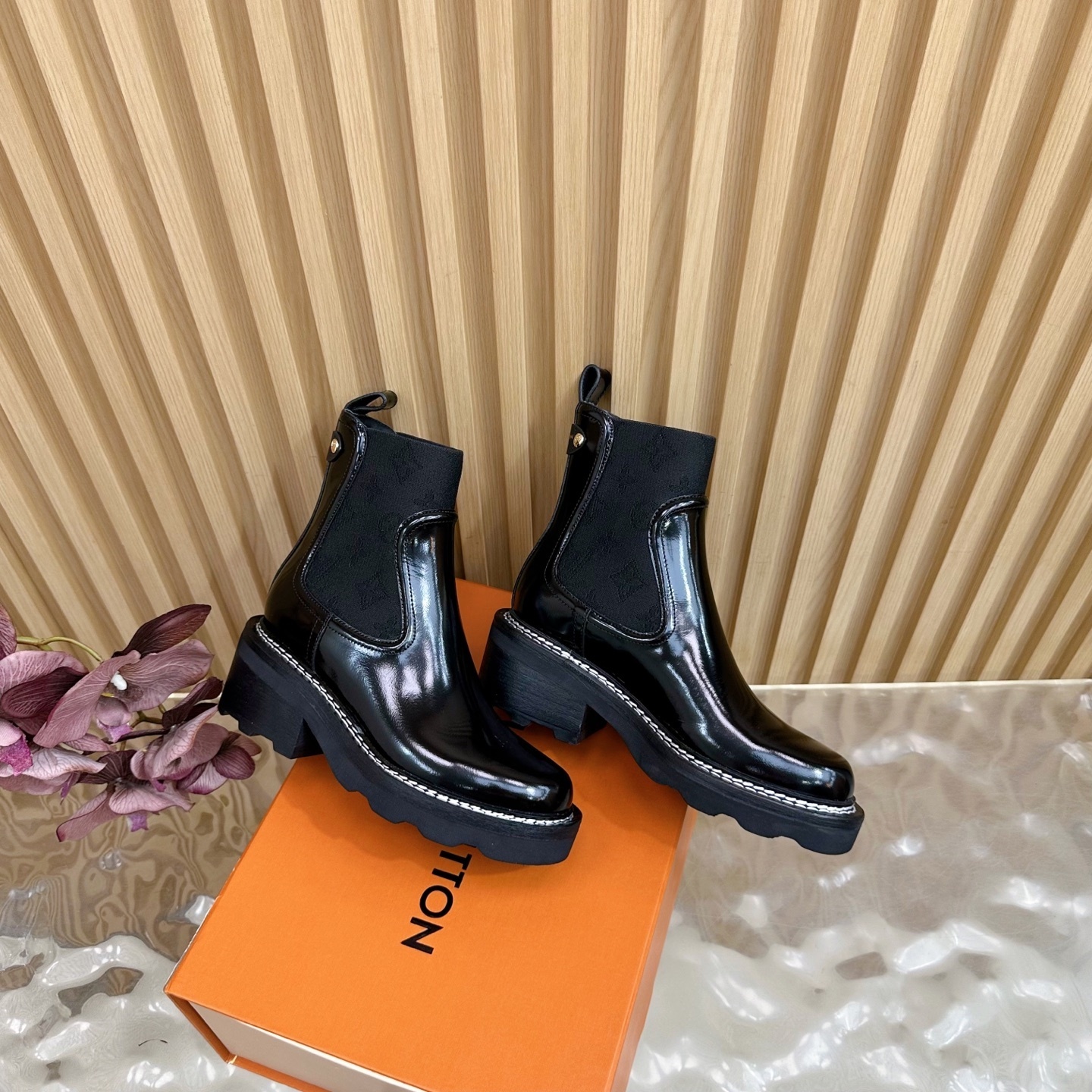 Women's Glossy Black Chunky Chelsea Boots - Patent Leather Platform