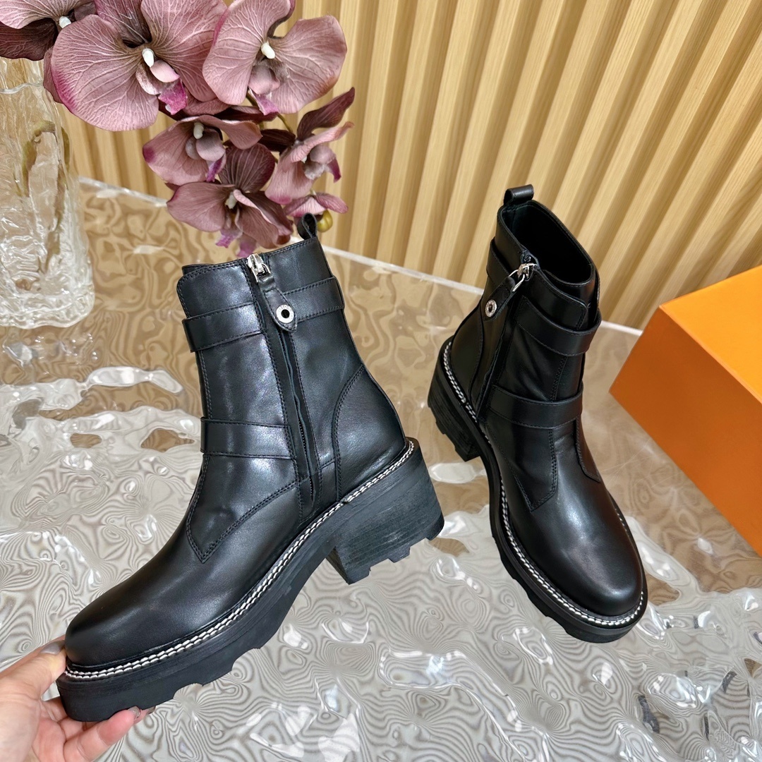 Women's Black Leather Buckle Ankle Boots - Chunky Lug Sole