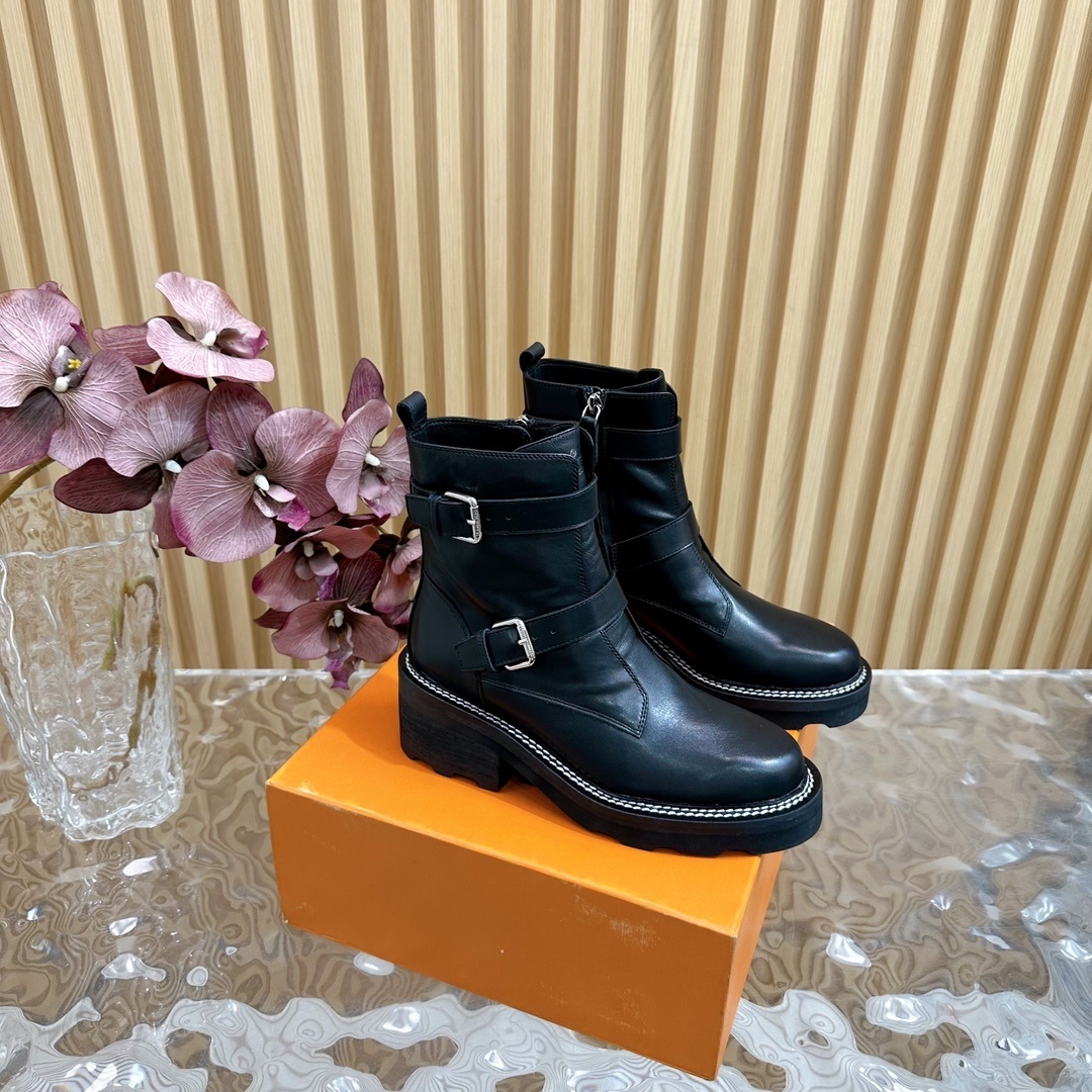 Women’s Black Leather Buckle Ankle Boots – Chunky Lug Sole