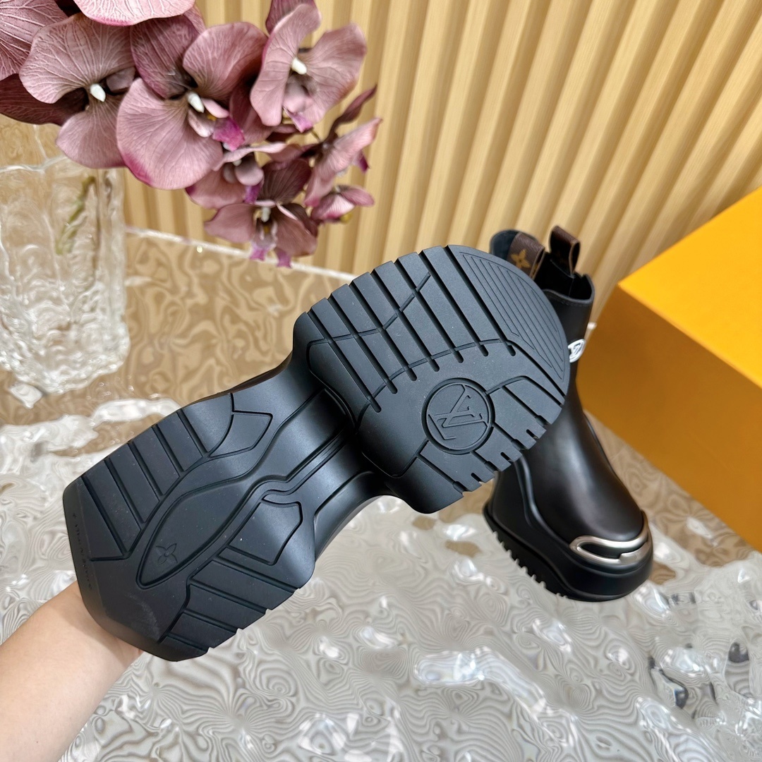 Louis Vuitton Black Leather Pillar Ankle Boots with Platform Sole