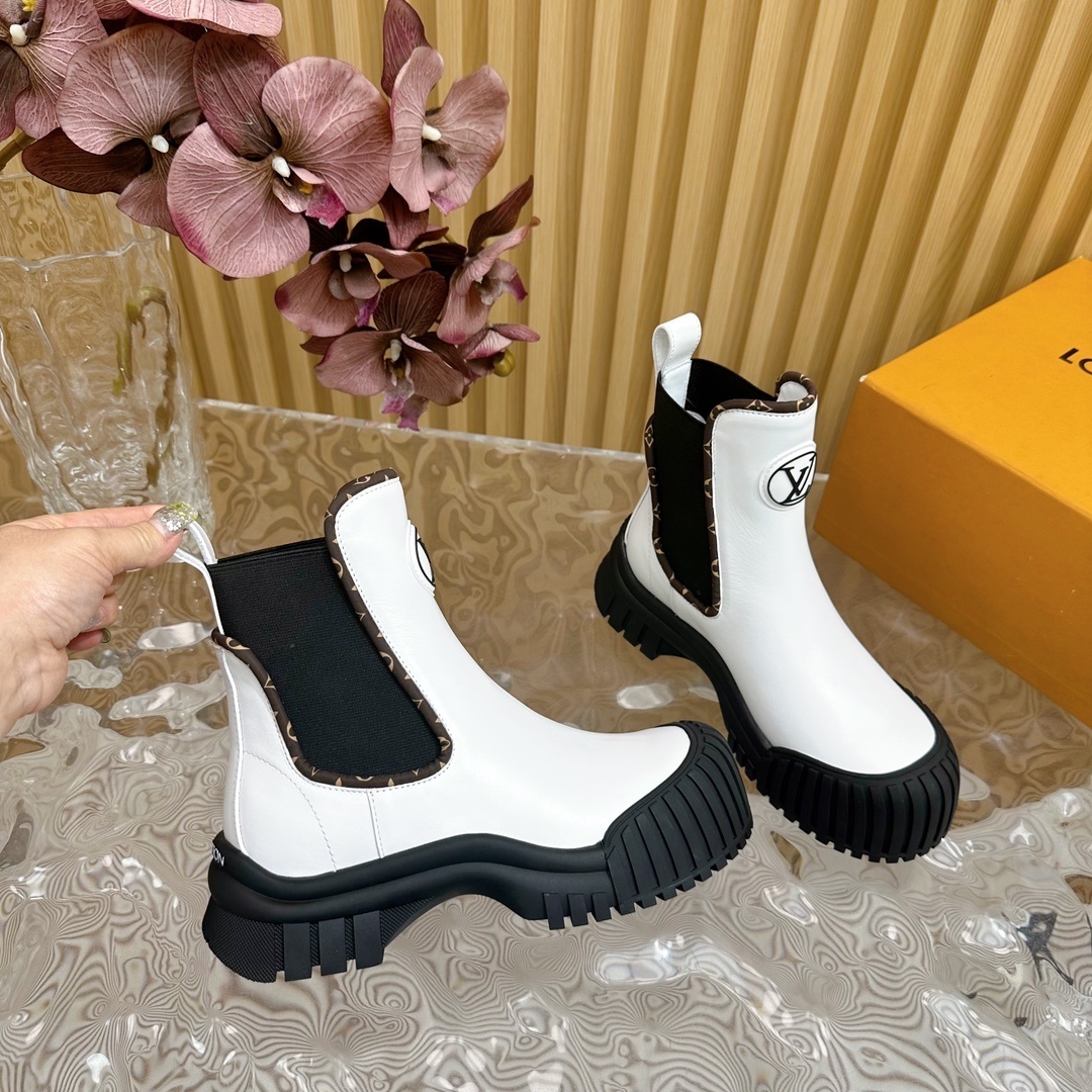 LV Women's White Leather Platform Chelsea Boots with Monogram Trim