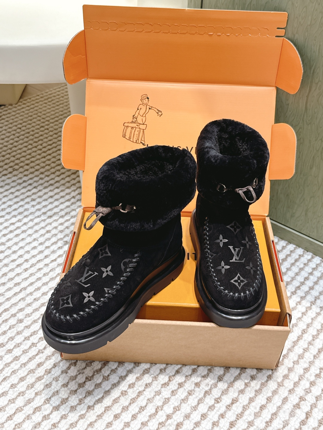 Luxury Monogrammed Black Shearling Winter Boots for Women