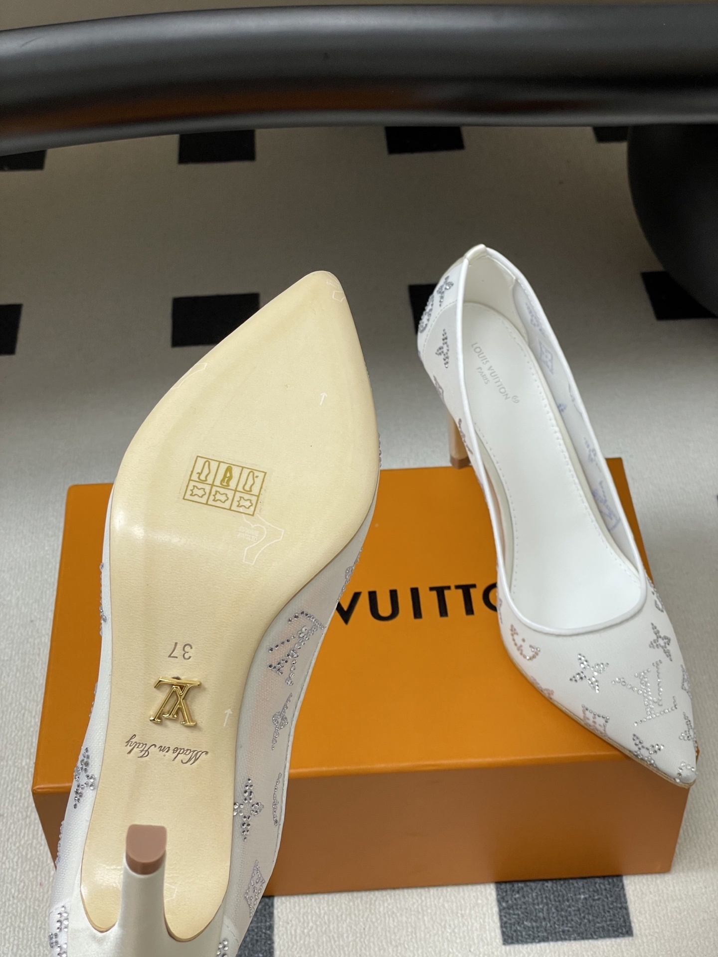 Luxury White Rhinestone Mesh Pointed Toe Pumps - Stiletto High Heels