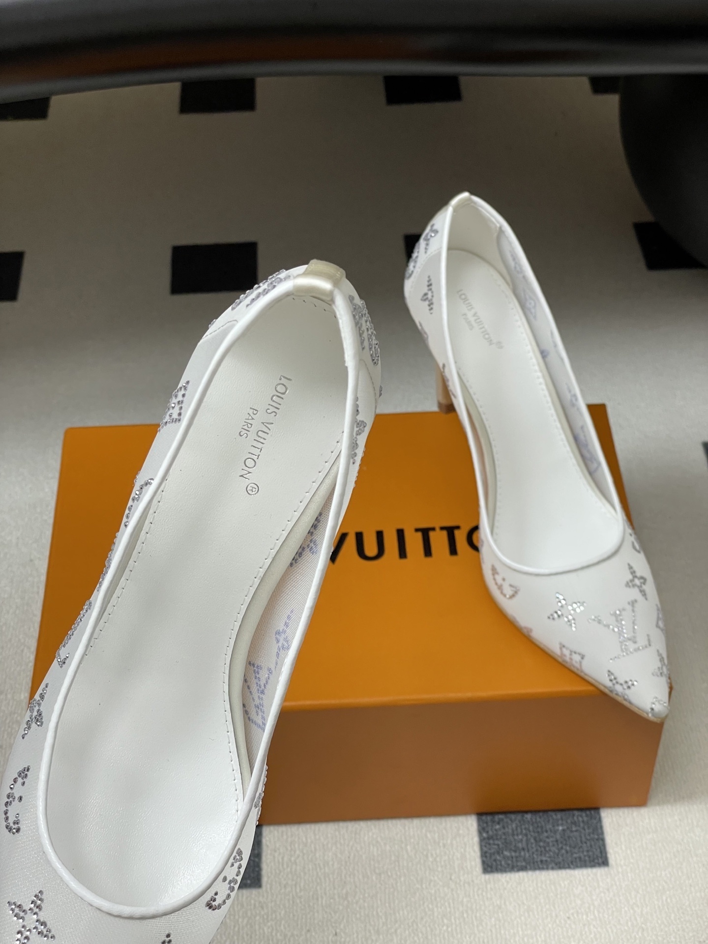 Luxury White Rhinestone Mesh Pointed Toe Pumps - Stiletto High Heels