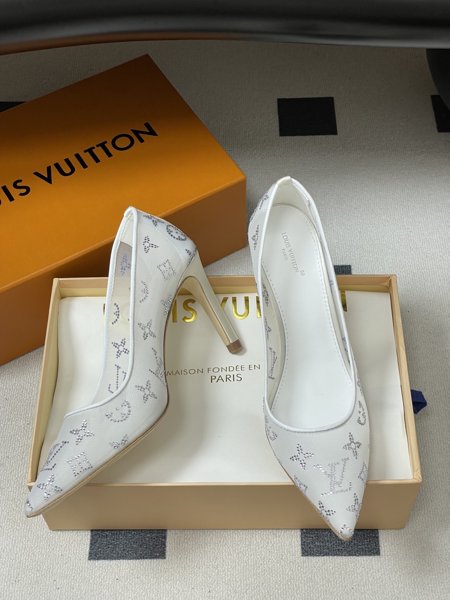 Luxury White Rhinestone Mesh Pointed Toe Pumps - Stiletto High Heels