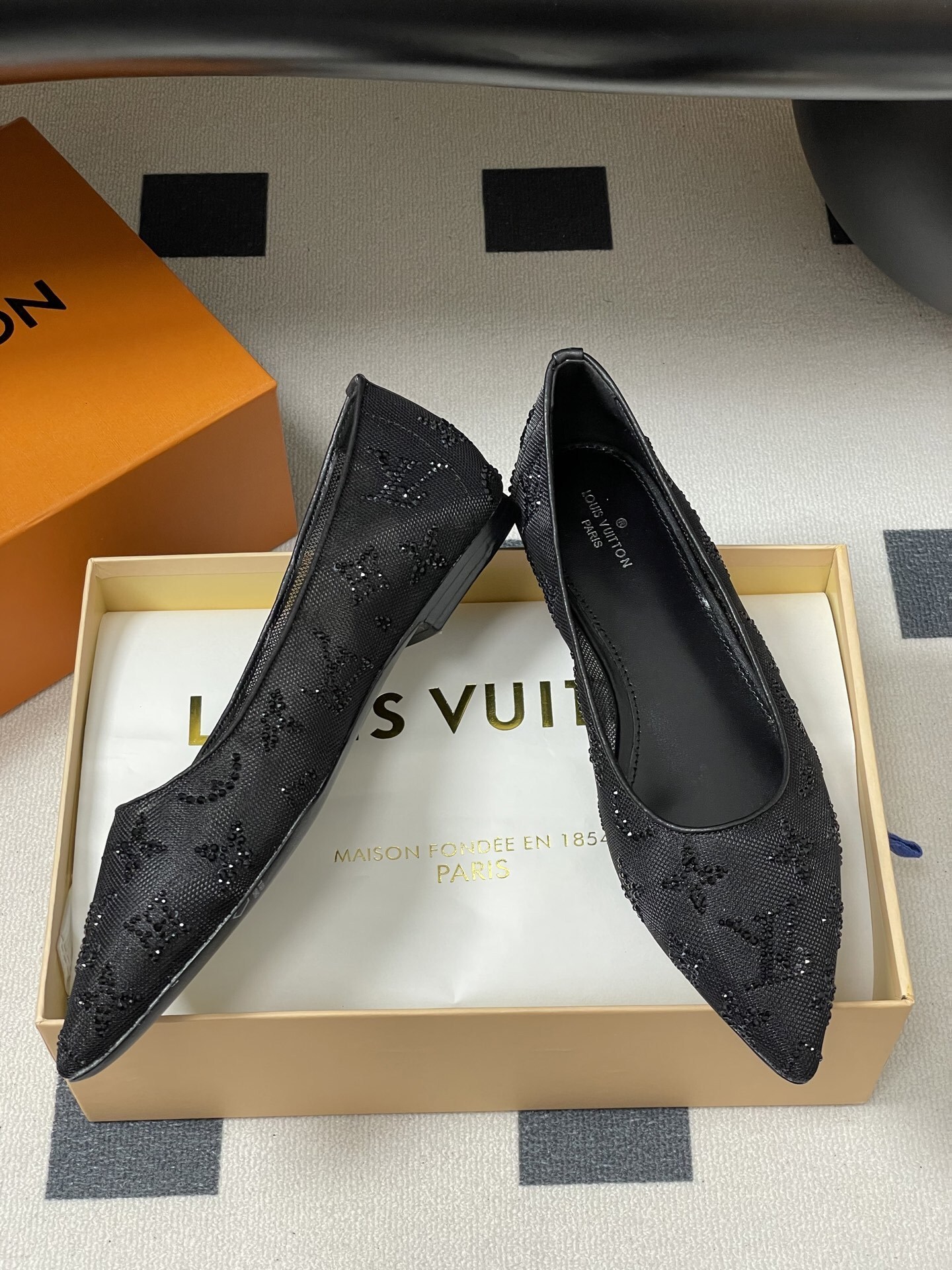Elegant Black Crystal Embellished Pointed Toe Mesh Flats