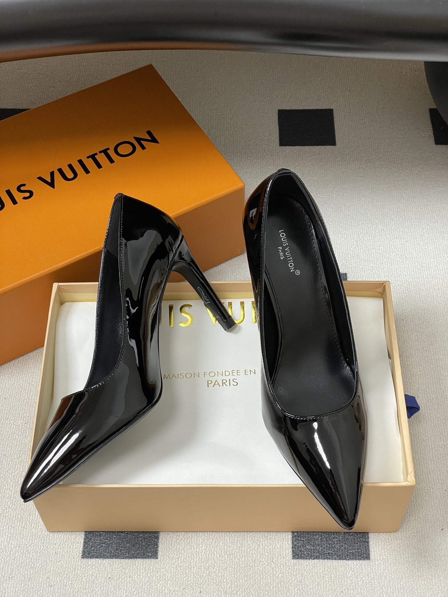 Elegant Black Patent Leather Pointed Toe Stiletto Heel Pumps