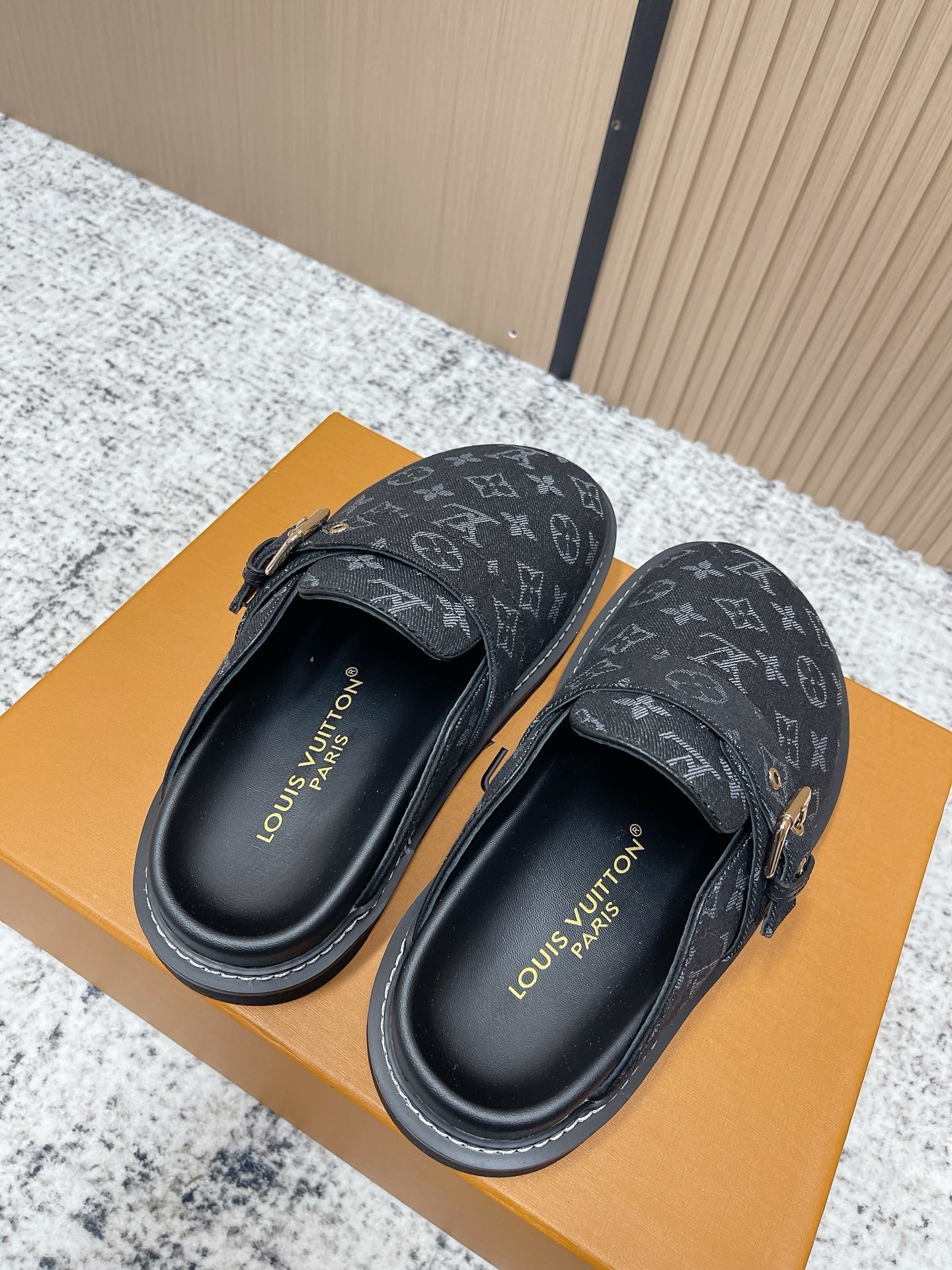 Luxury Monogram Denim Mules Black Buckle Slip-on Clogs for Men