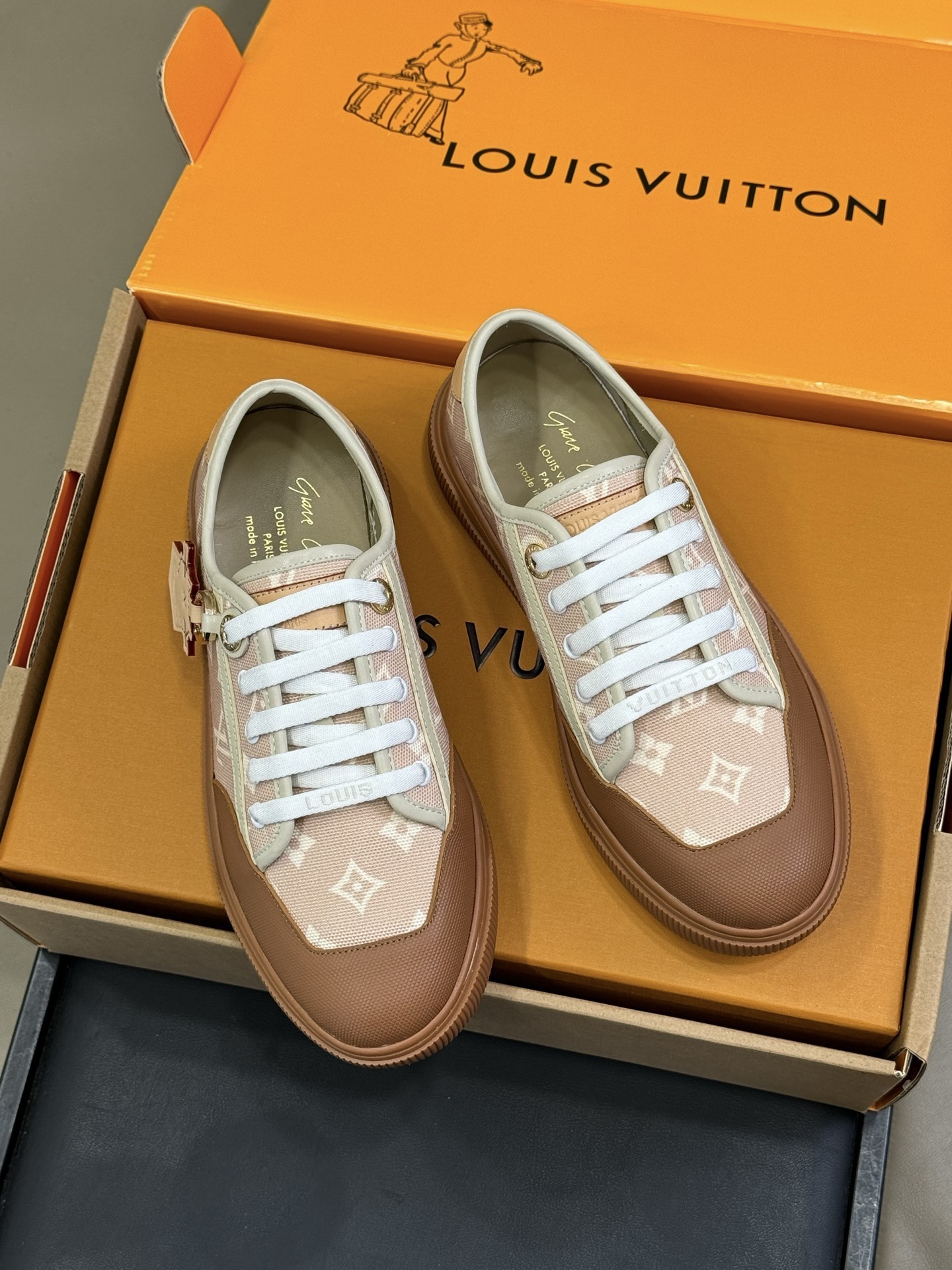 Louis Vuitton x Grace Coddington Monogram Cat Sneakers
