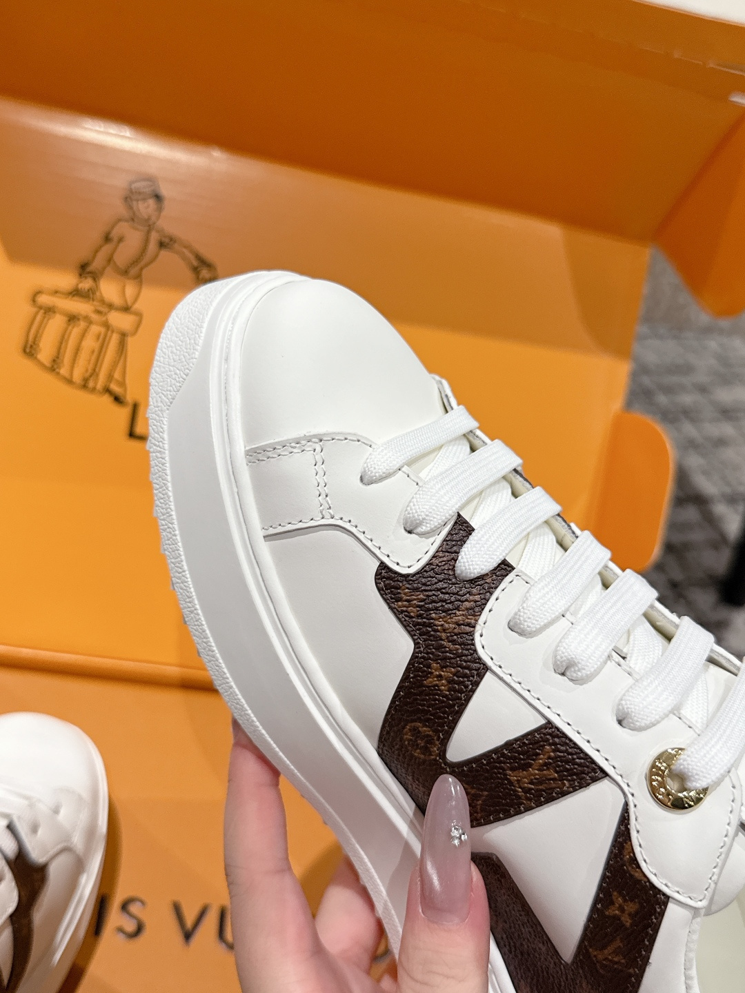 Louis Vuitton White Leather Sneakers with Monogram Canvas Accents