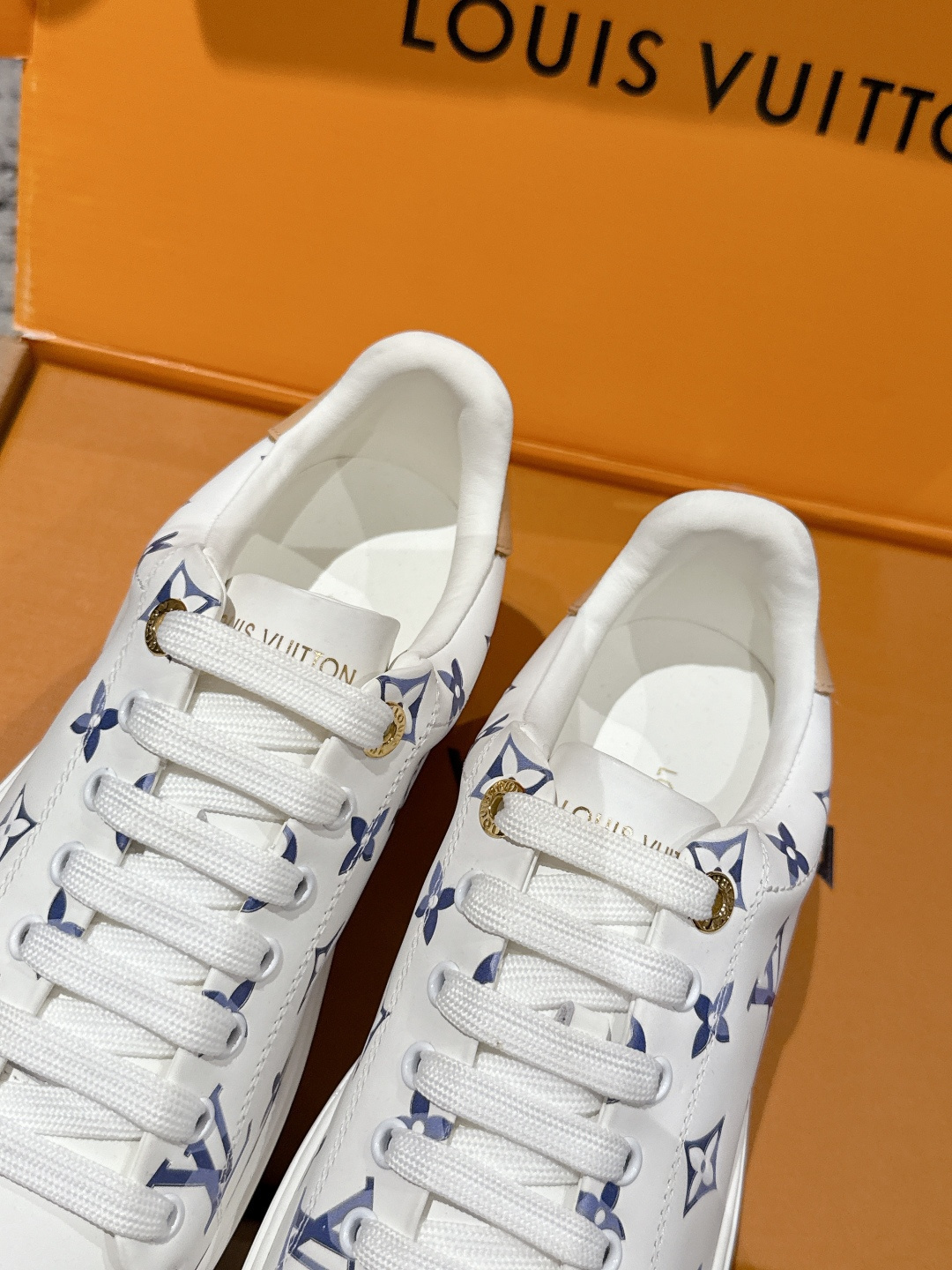 Louis Vuitton White & Blue Monogram Leather Sneakers for Women