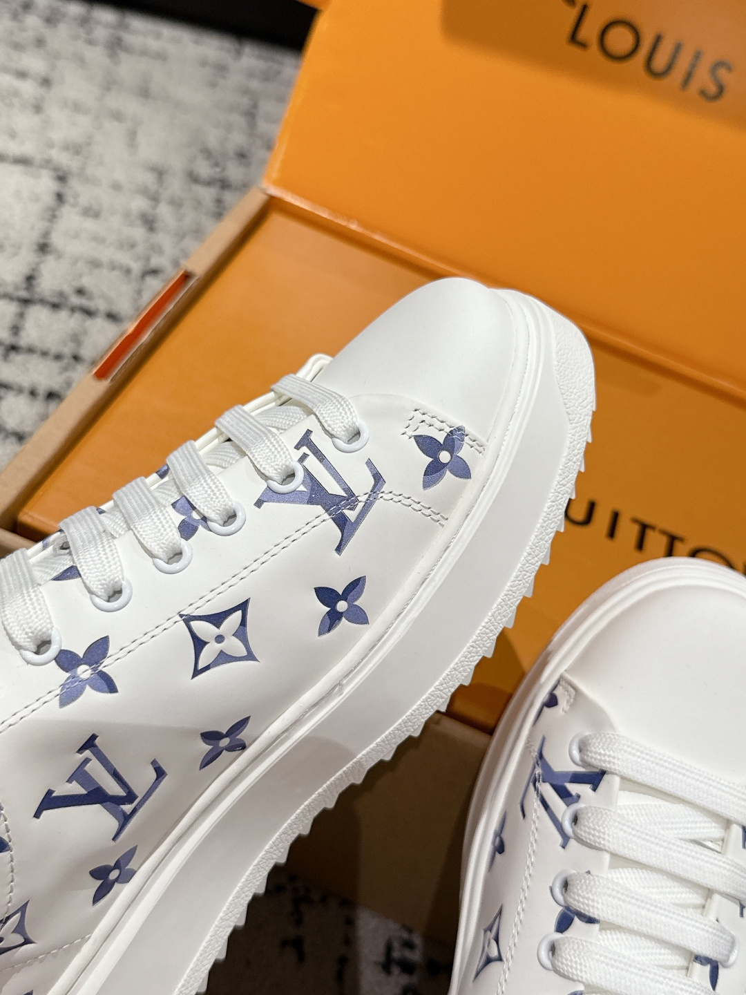Louis Vuitton White & Blue Monogram Leather Sneakers for Women