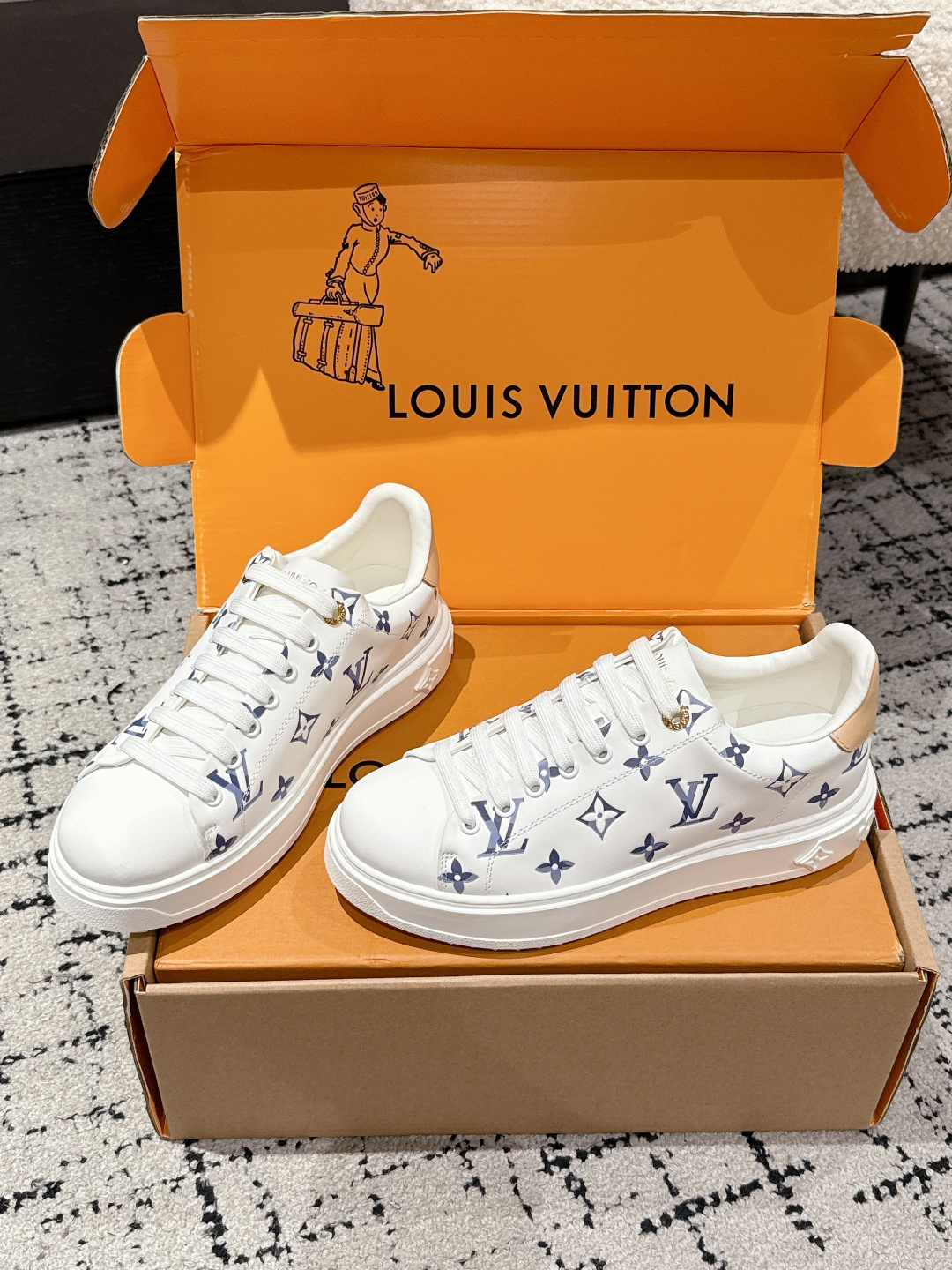 Louis Vuitton White & Blue Monogram Leather Sneakers for Women