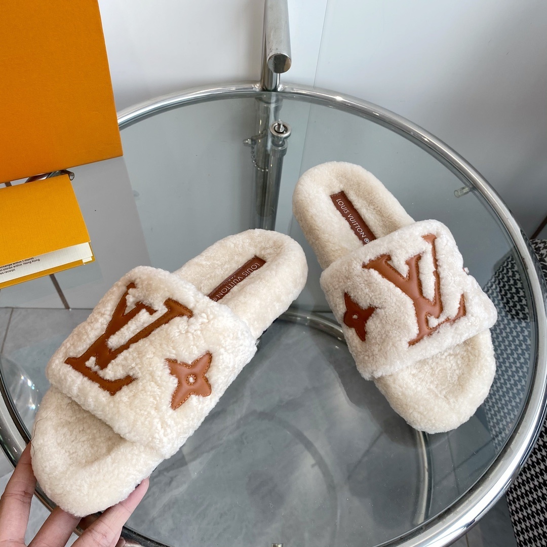 Louis Vuitton White Shearling Slides - Luxury LV Comfort Slippers