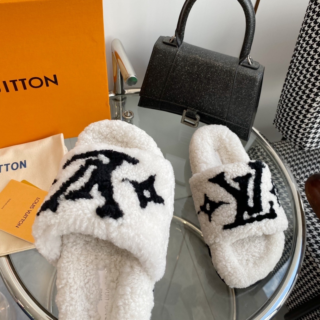 Luxury Women's Faux Fur Monogram Slippers - Cozy White Slides