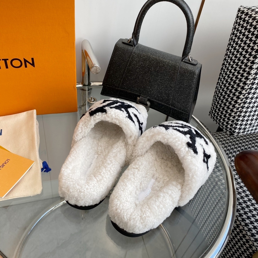 Luxury Women's Faux Fur Monogram Slippers - Cozy White Slides