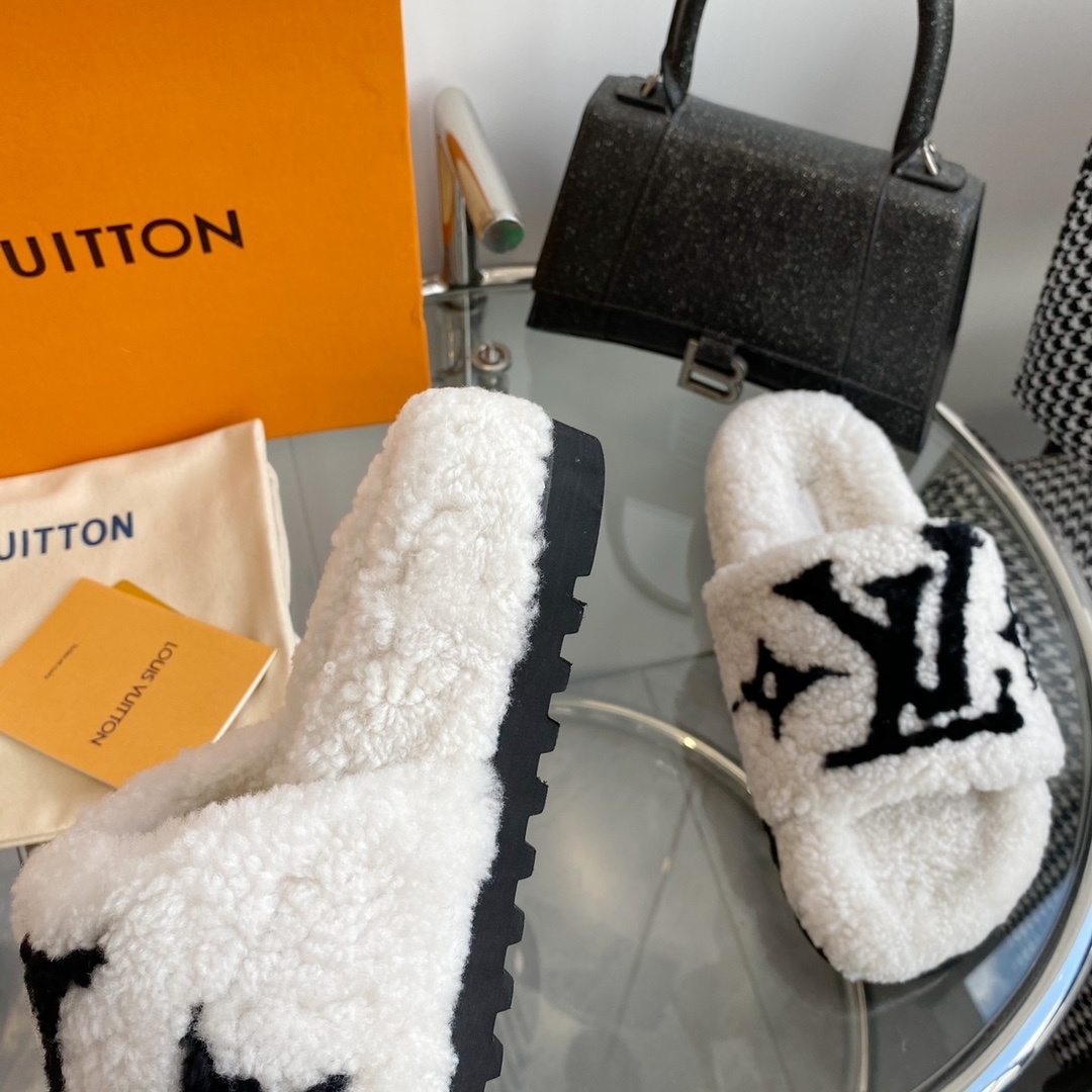 Luxury Women's Faux Fur Monogram Slippers - Cozy White Slides