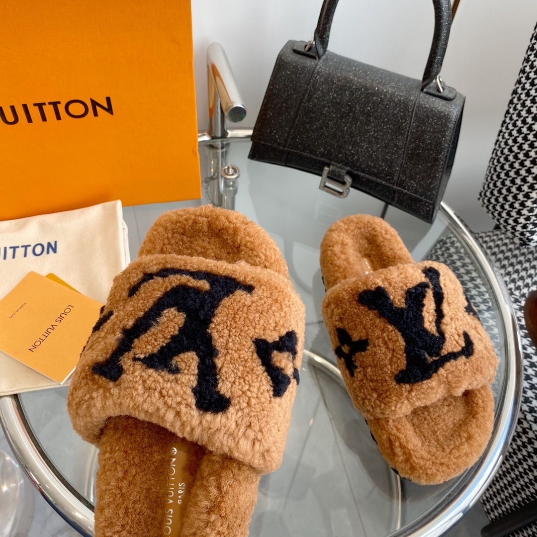 Luxury Louis Vuitton Monogram Shearling Comfort Slides in Tan