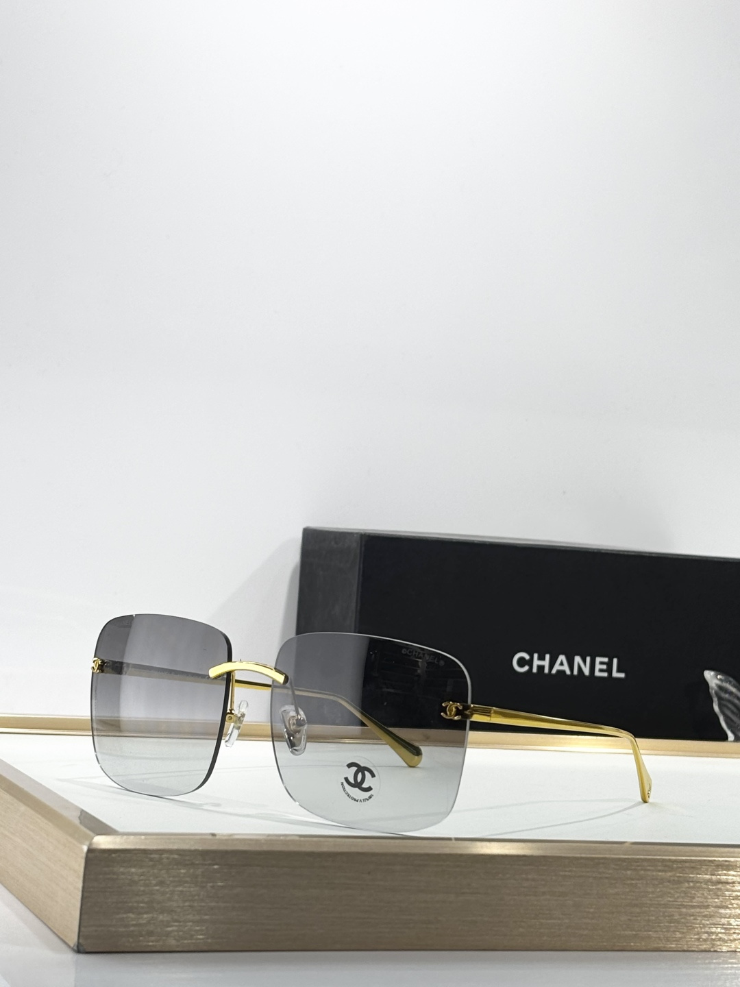 Chanel Luxury Rimless Square Sunglasses – Elegant Designer Eyewear