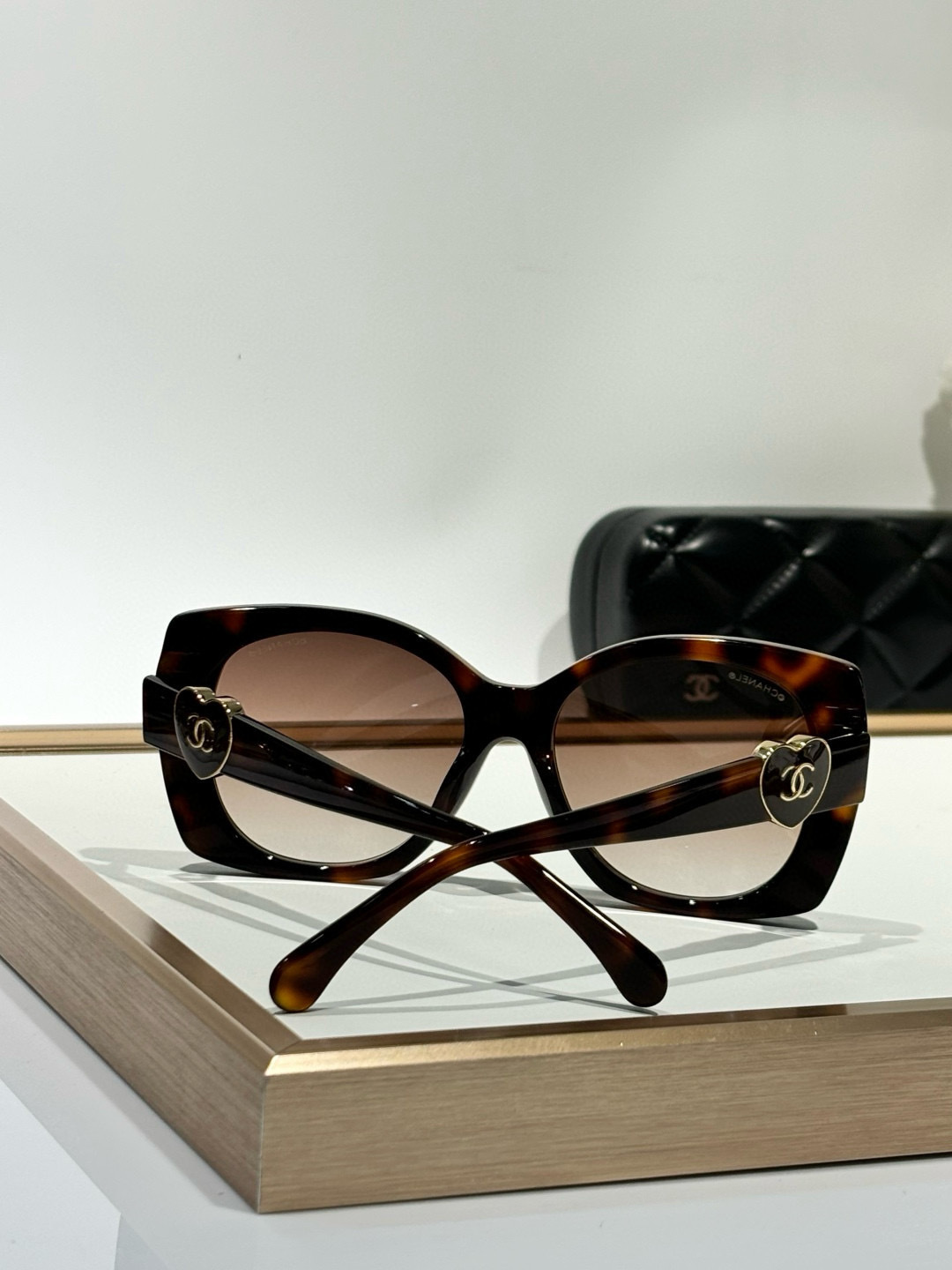 Chanel OCH5519 Oversized Sunglasses with Heart CC Logo - Luxury Eyewear