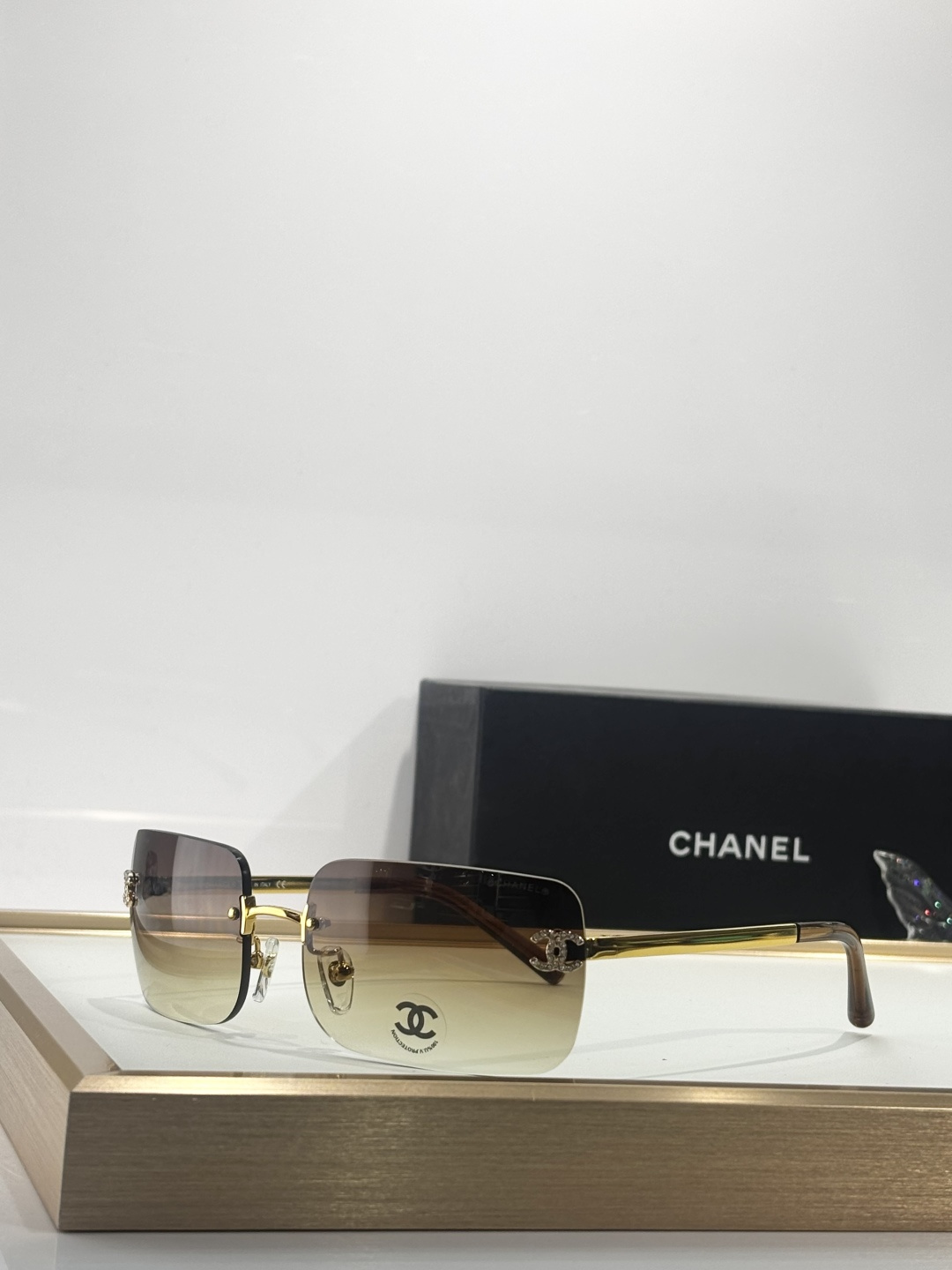 Luxury Chanel Rimless Sunglasses - Crystal CC Logo Gradient