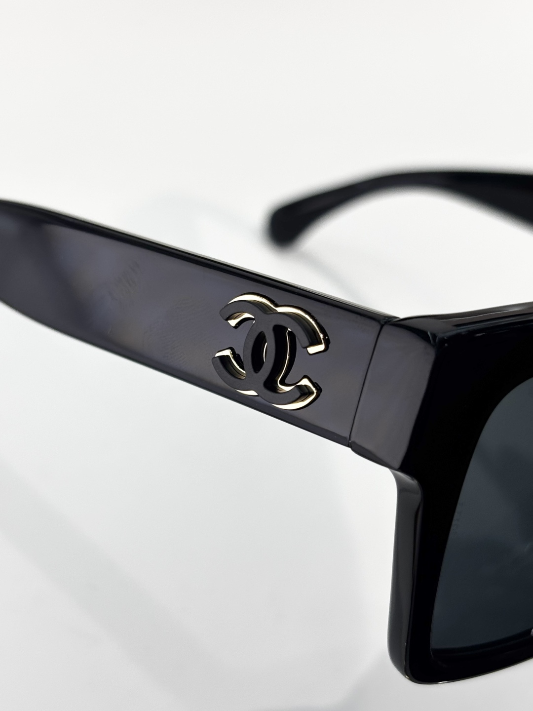 Chanel Luxury Square Polarized Sunglasses - Women's UV Protection