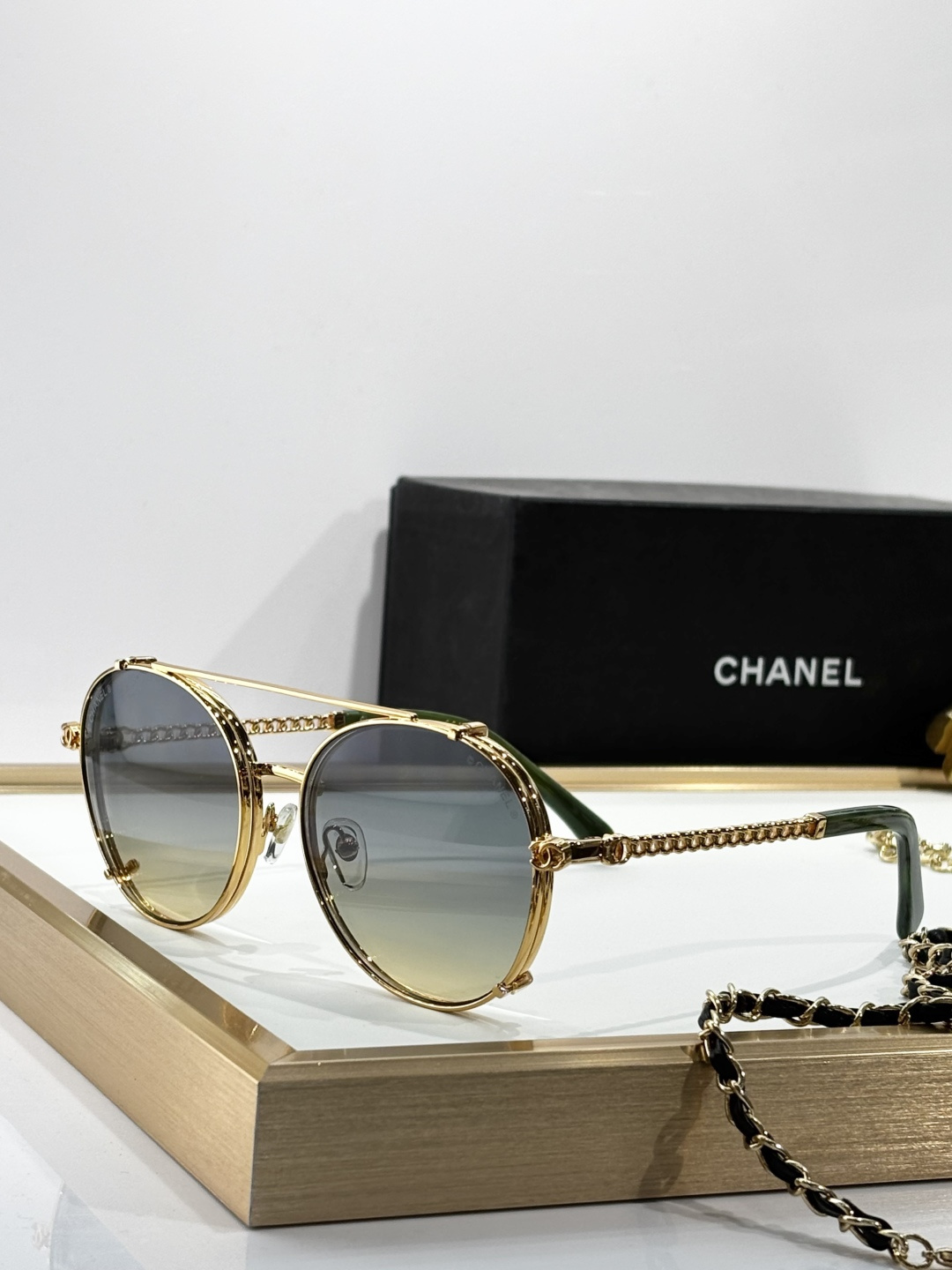 Chanel Luxury Round Sunglasses with Elegant Detachable Chain