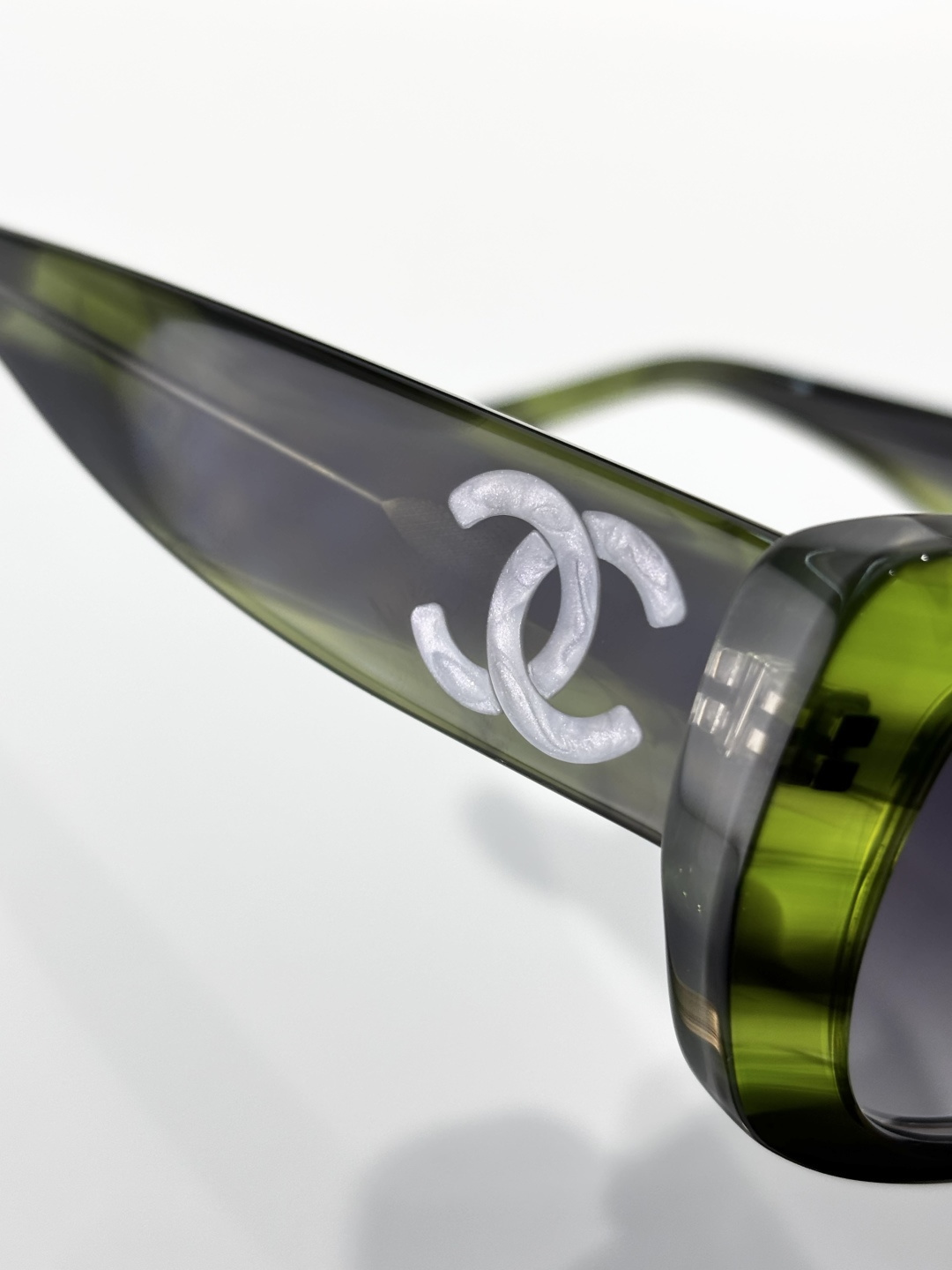 Chanel Signature CC Logo Sunglasses - Luxury Women's Cat-Eye Frames