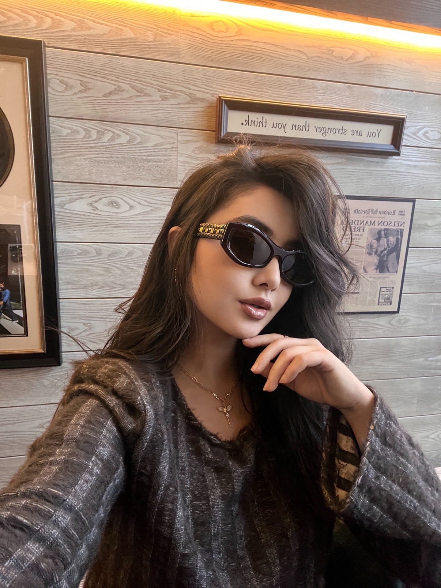 Chic Women's Oval Sunglasses - Vintage Designer Style UV Protection