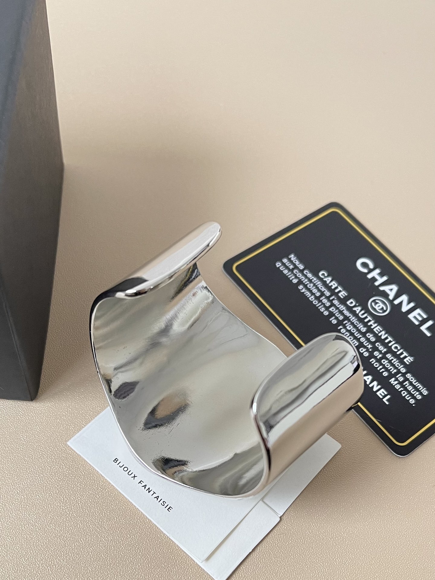 Chanel 2025 SS Metal & Resin CC Logo Jewelry Collection