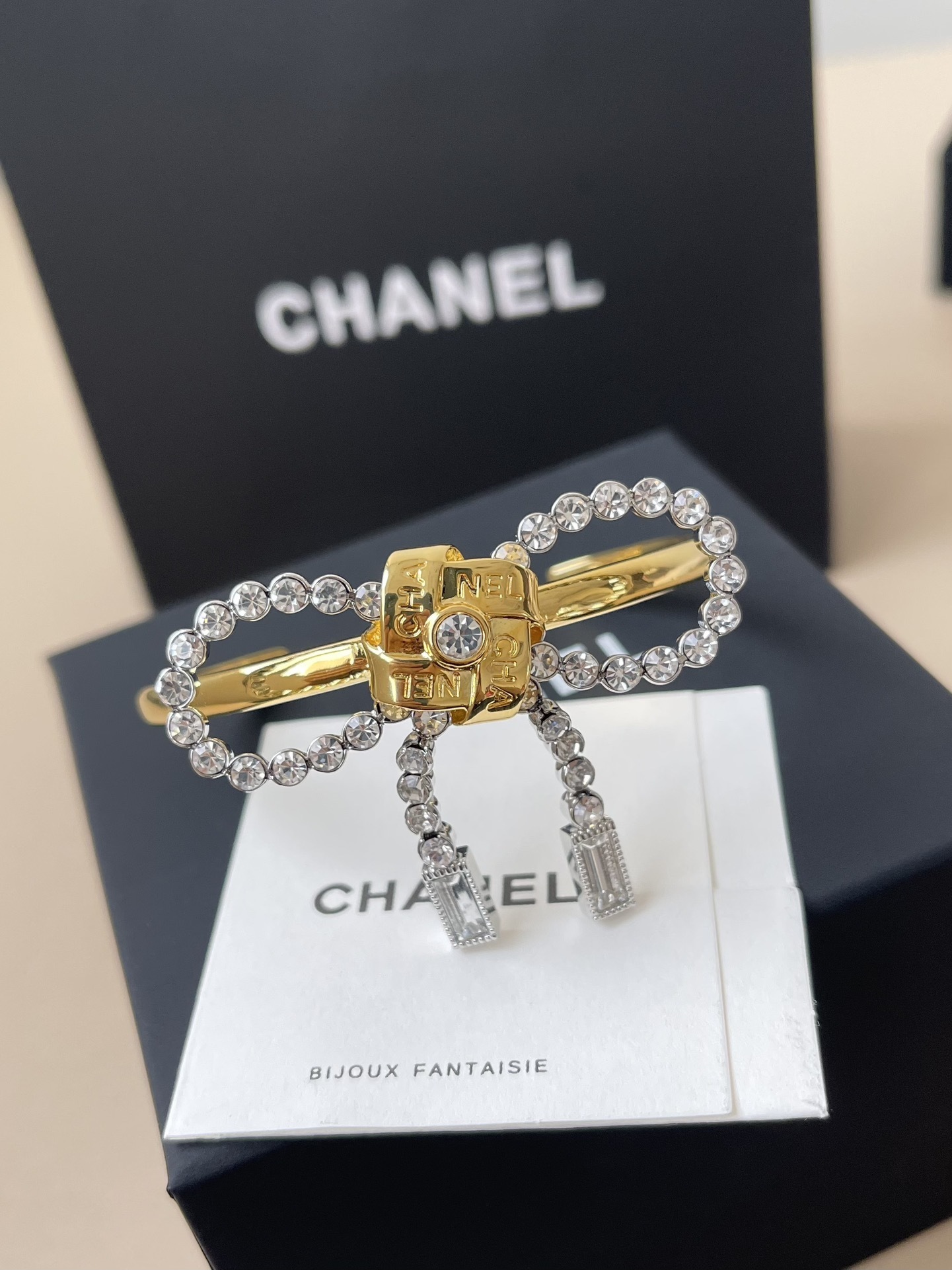 Chanel 2024/25 Métiers d'art Crystal Bow Bangle Gold Cuff