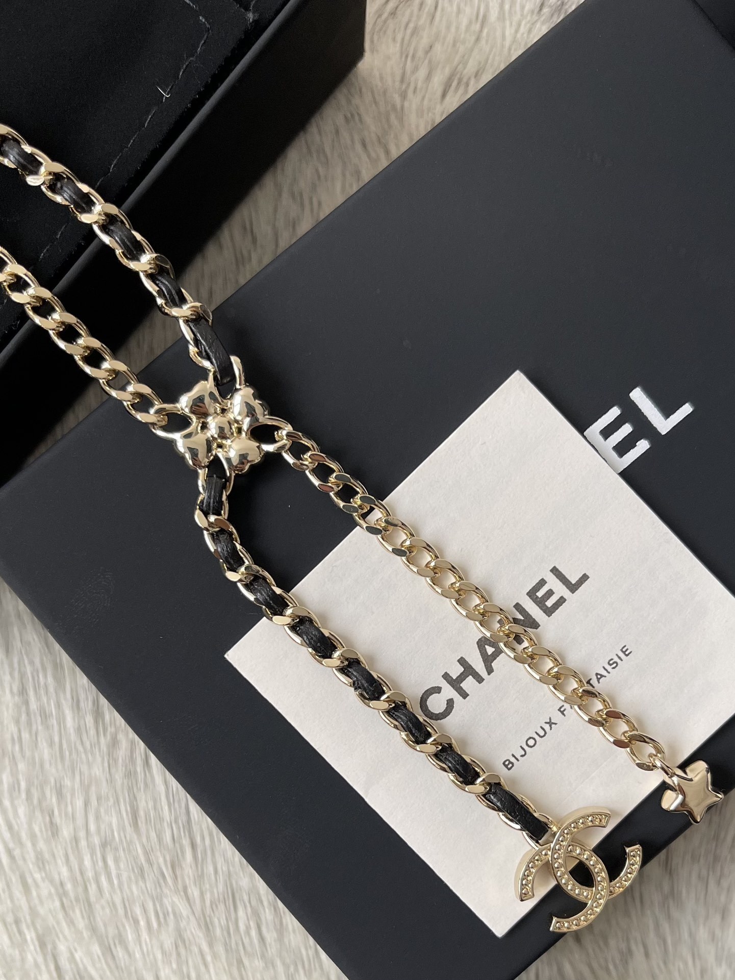 Luxury Gold Chain & Leather Interwoven Necklace with Crystal Logo